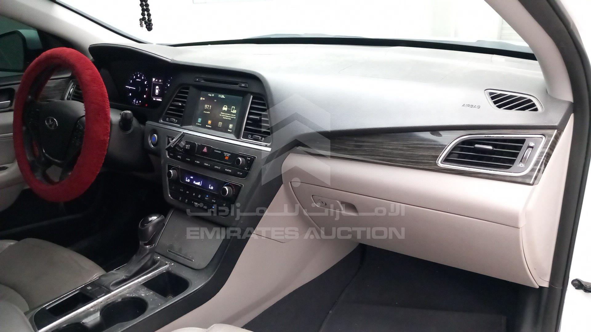 2016 HYUNDAI SONATA VIN: 5NPE34AF1GH334994