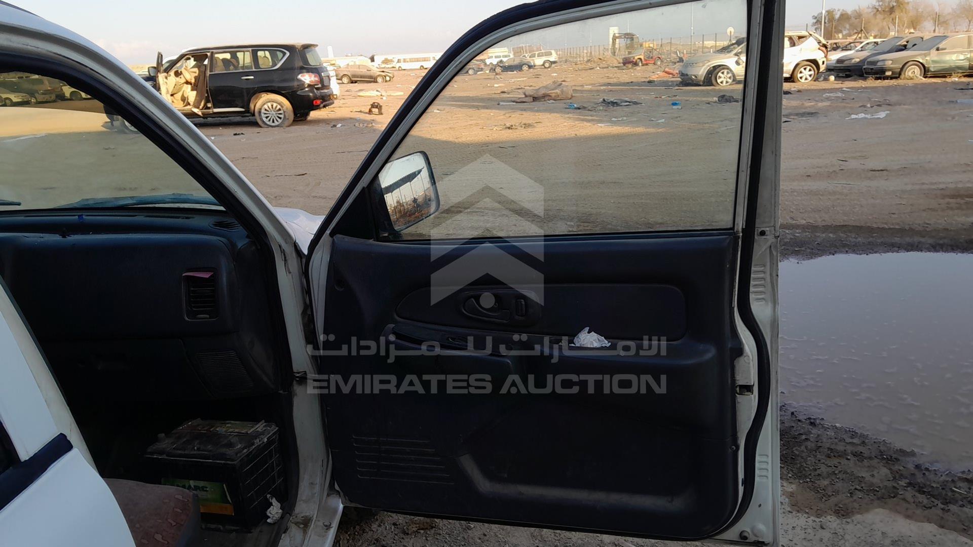 2005 MITSUBISHI L 200 VIN: MMBJNK6205D023027