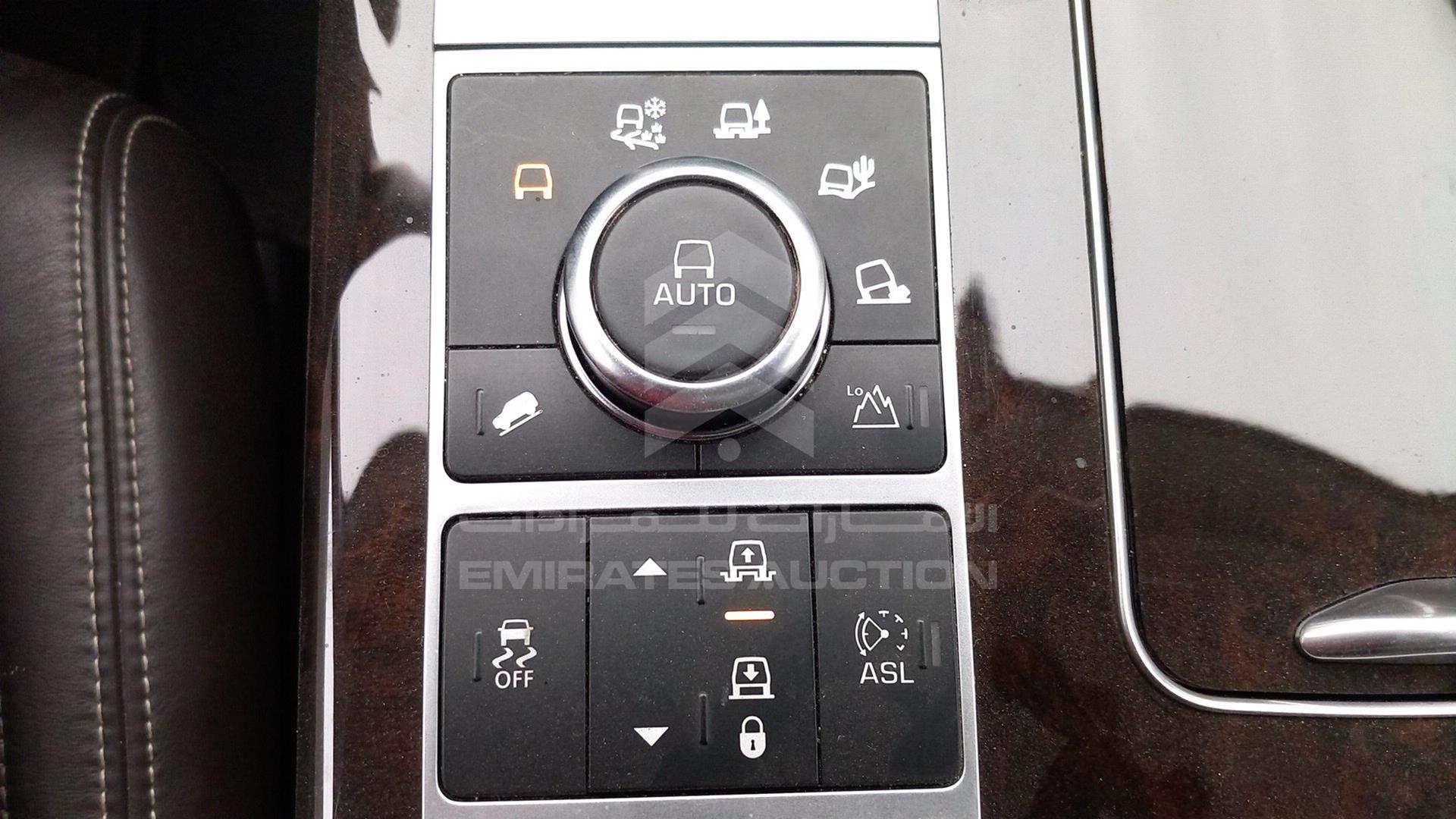 2014 RANGE ROVER VOGUE VIN: SALGA2EFXEA168100