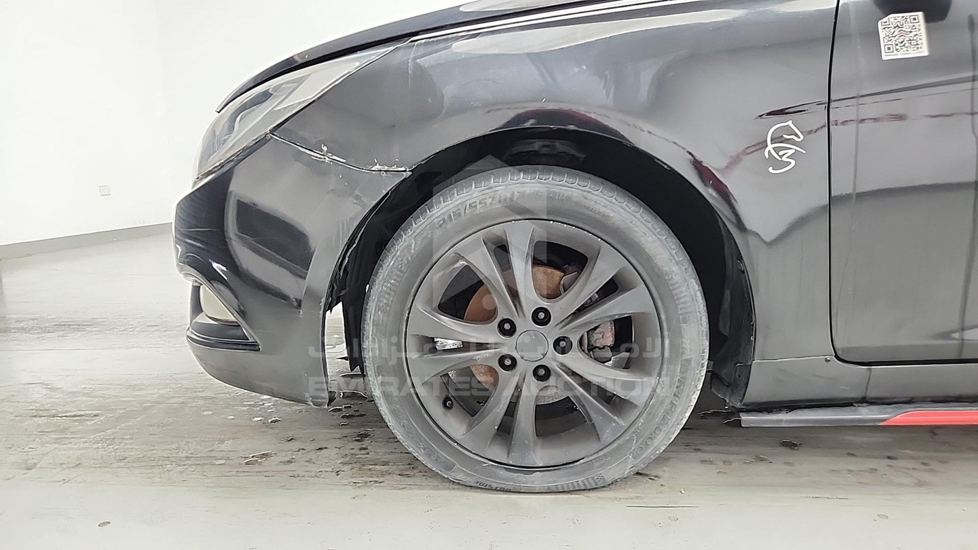 2012 HYUNDAI SONATA VIN: KMHEB41C0CA288080