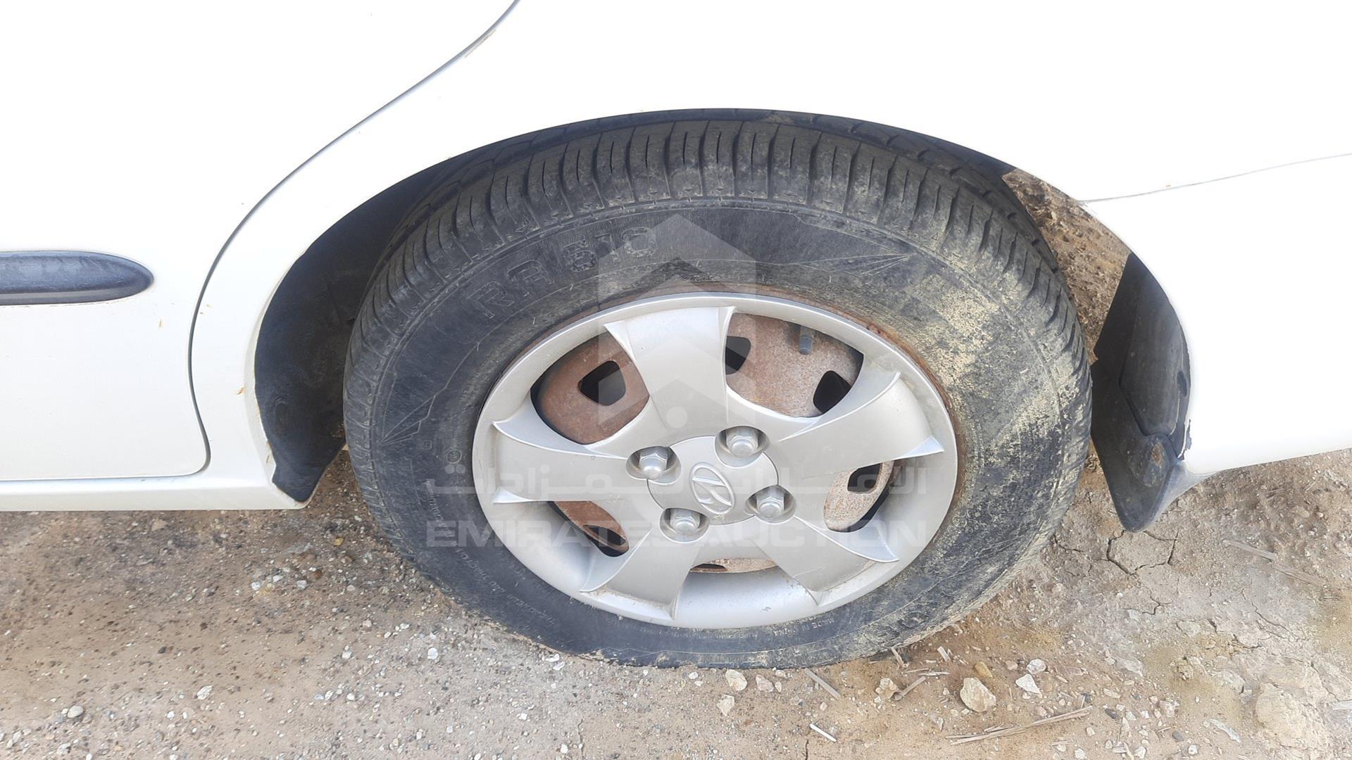2002 HYUNDAI ACCENT VIN: KMHCG41GX2U293473