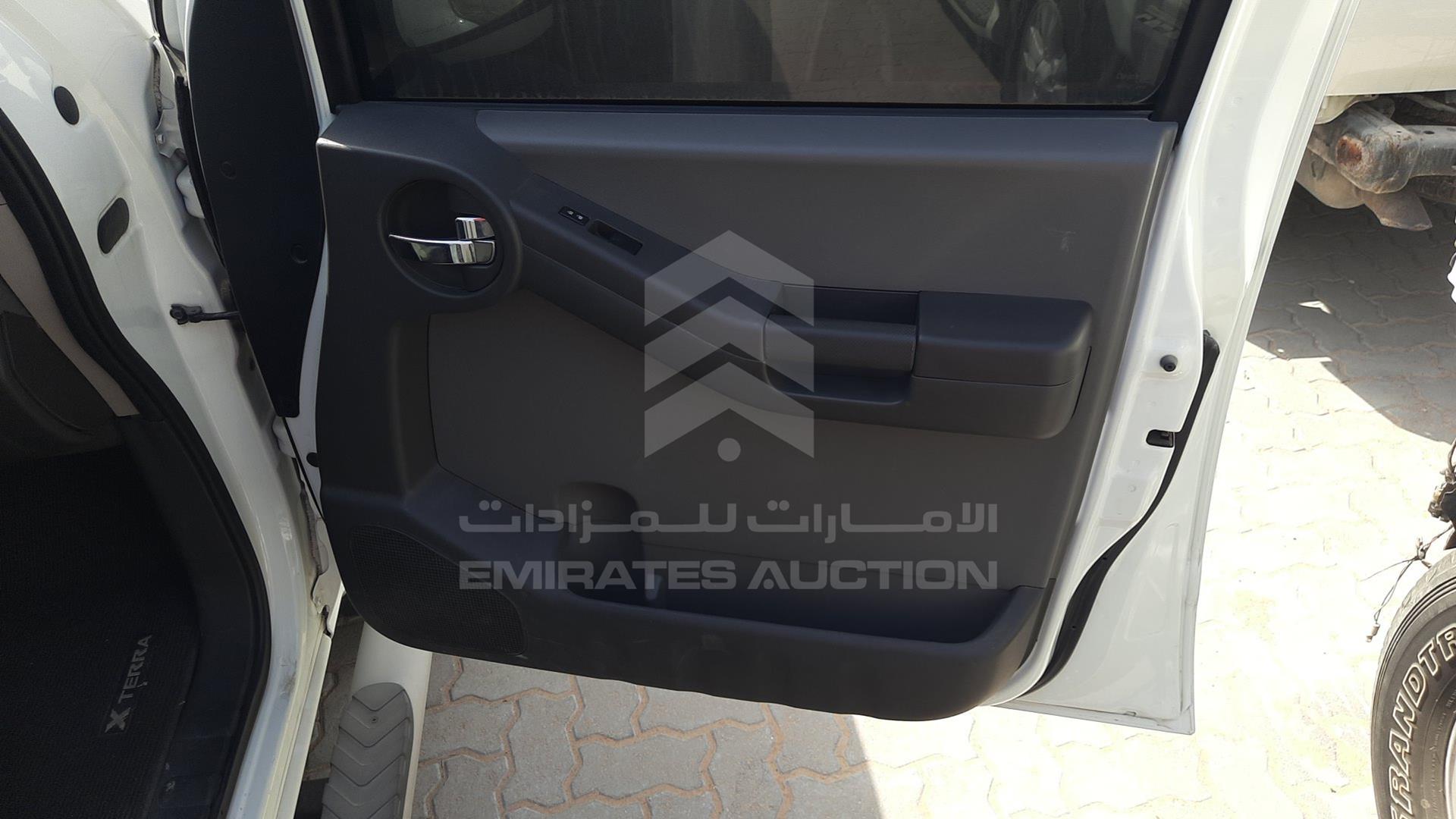 2014 NISSAN XTERRA VIN: 5N1AN0N60EN813427