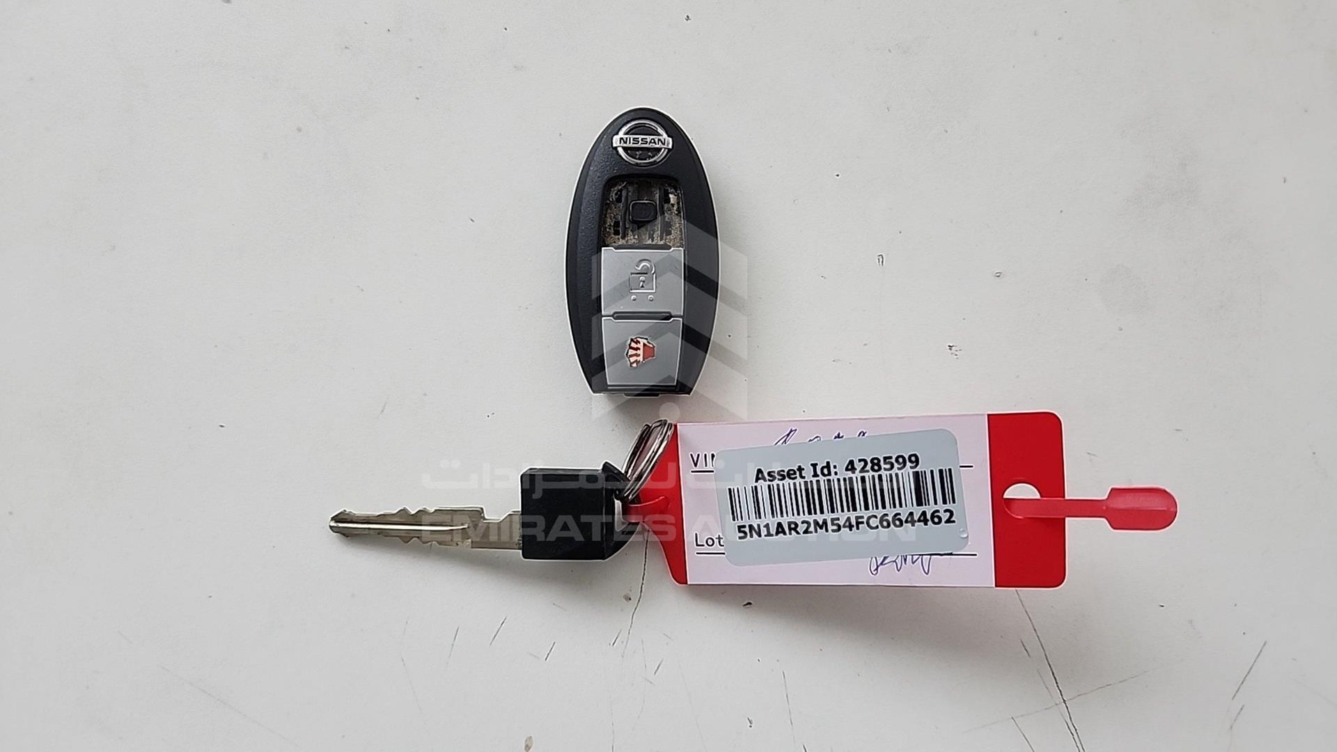 2015 NISSAN PATHFINDER VIN: 5N1AR2M54FC664462