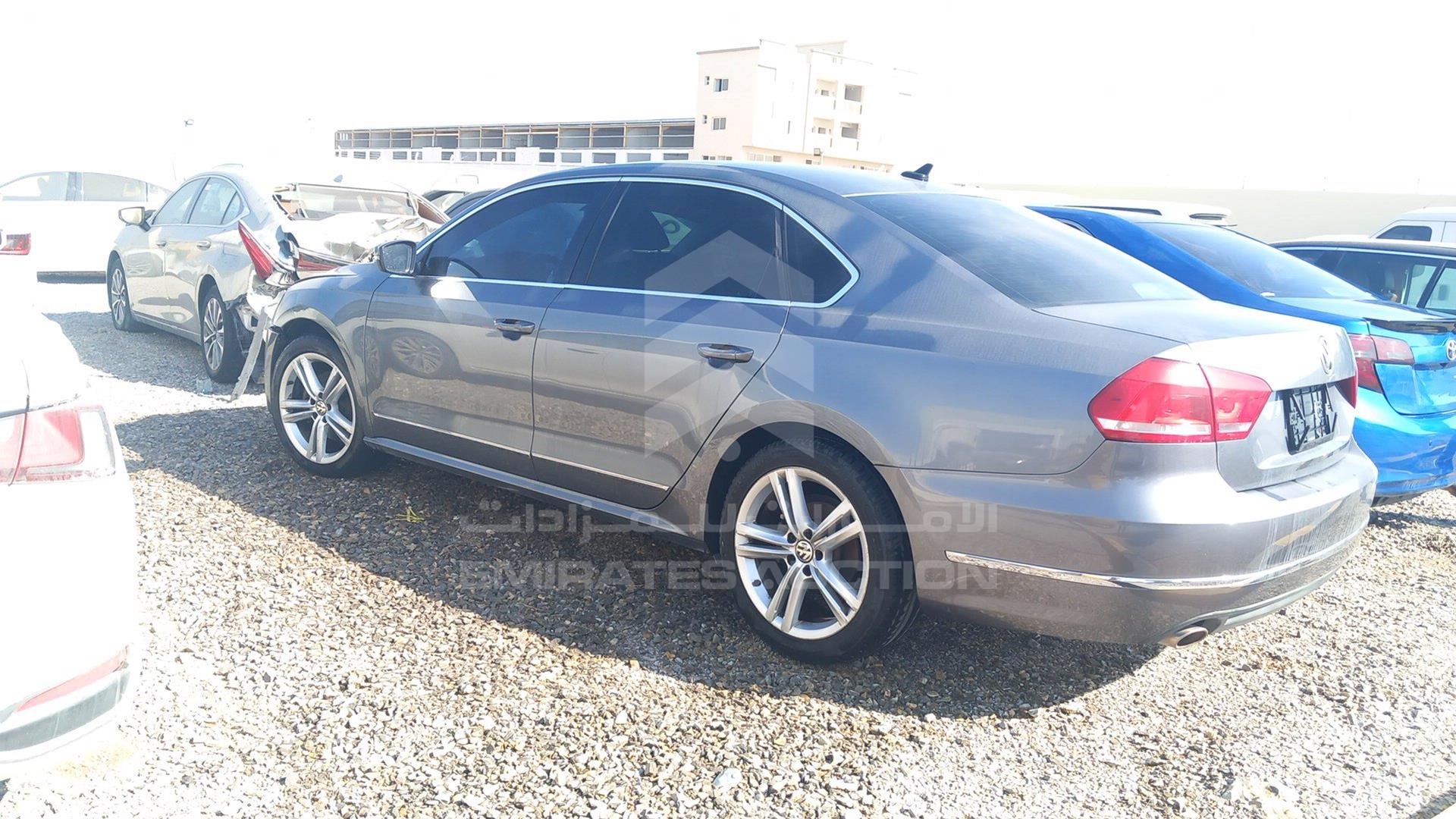 2015 VOLKSWAGEN PASSAT VIN: WVWCR7A37FC001349