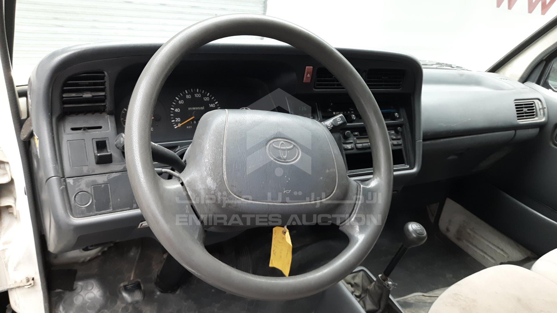 2003 TOYOTA HIACE VIN: JTCFR119537009974