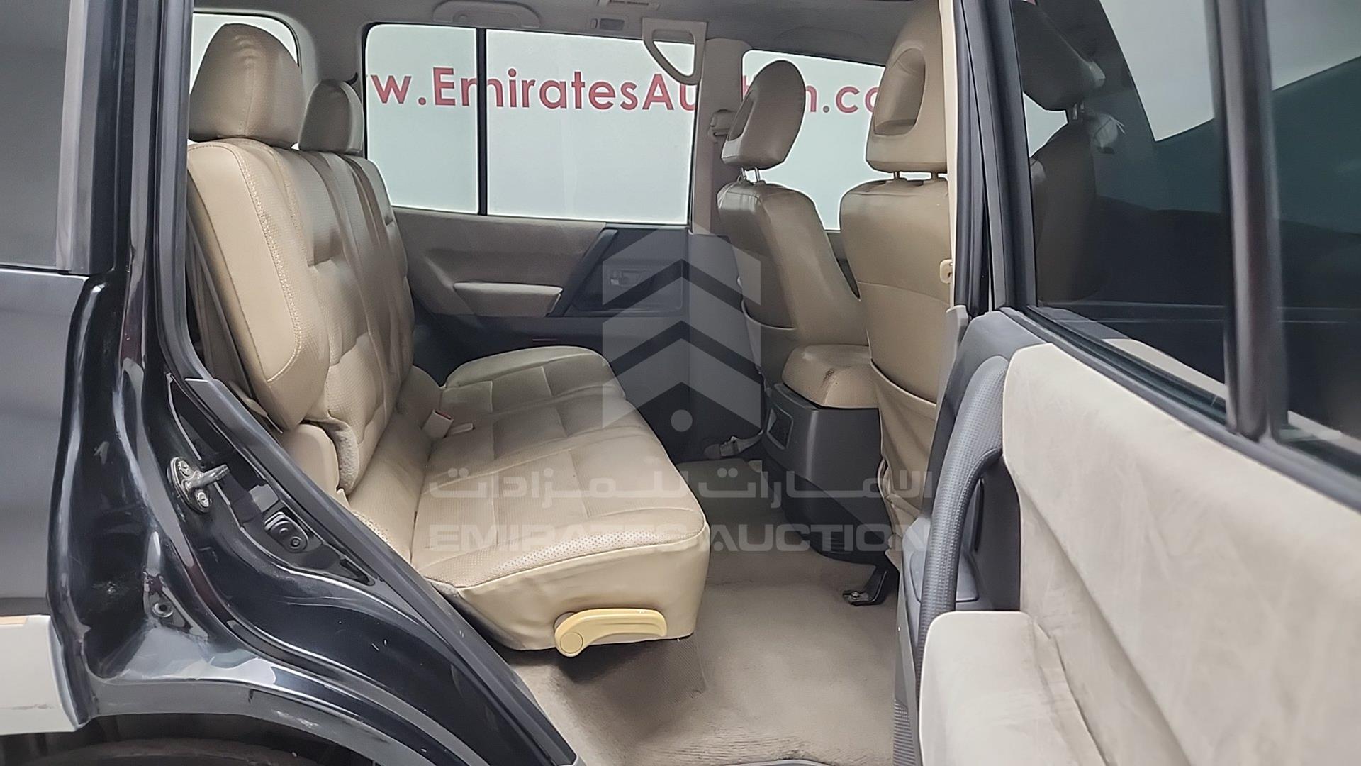 2002 MITSUBISHI PAJERO VIN: JMYLRV73W2J701499