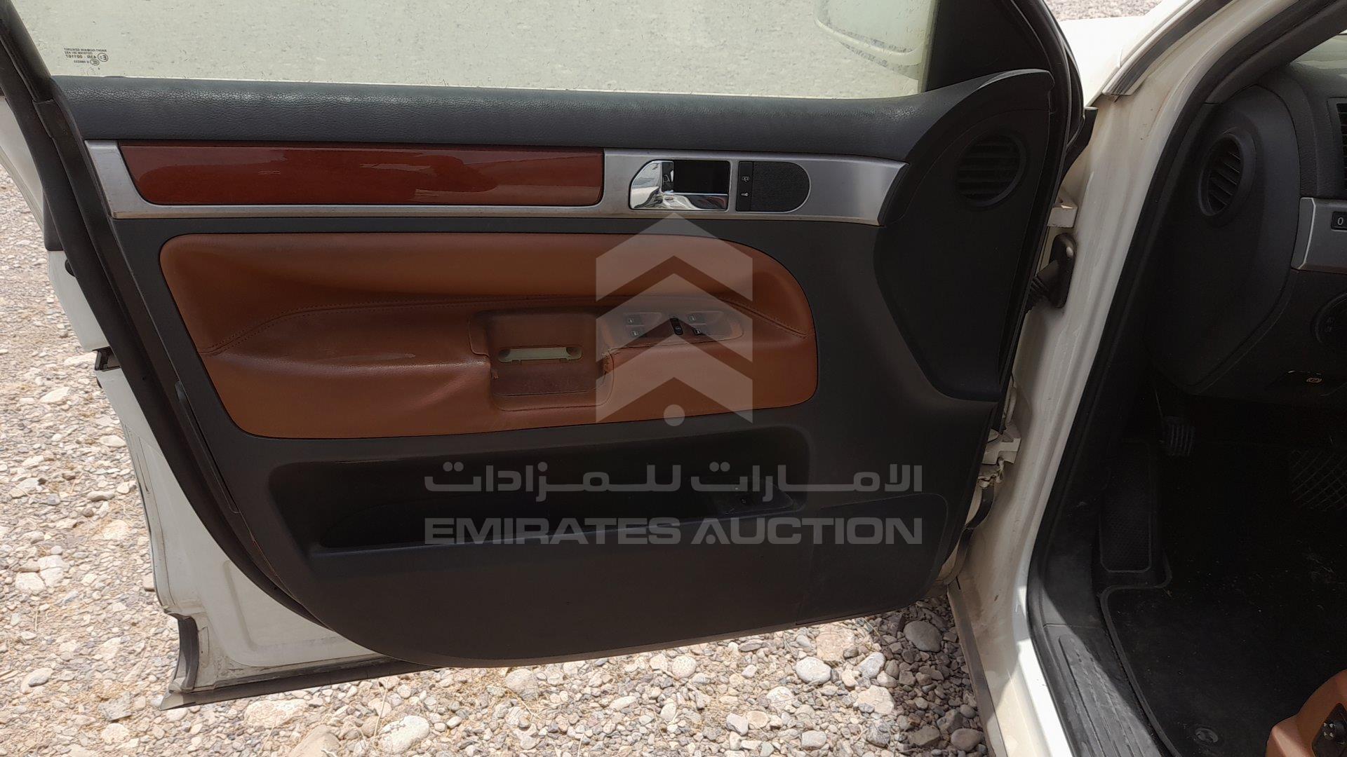 WVGAE27L86D051082 - 2006 Volkswagen Touareg - #348923