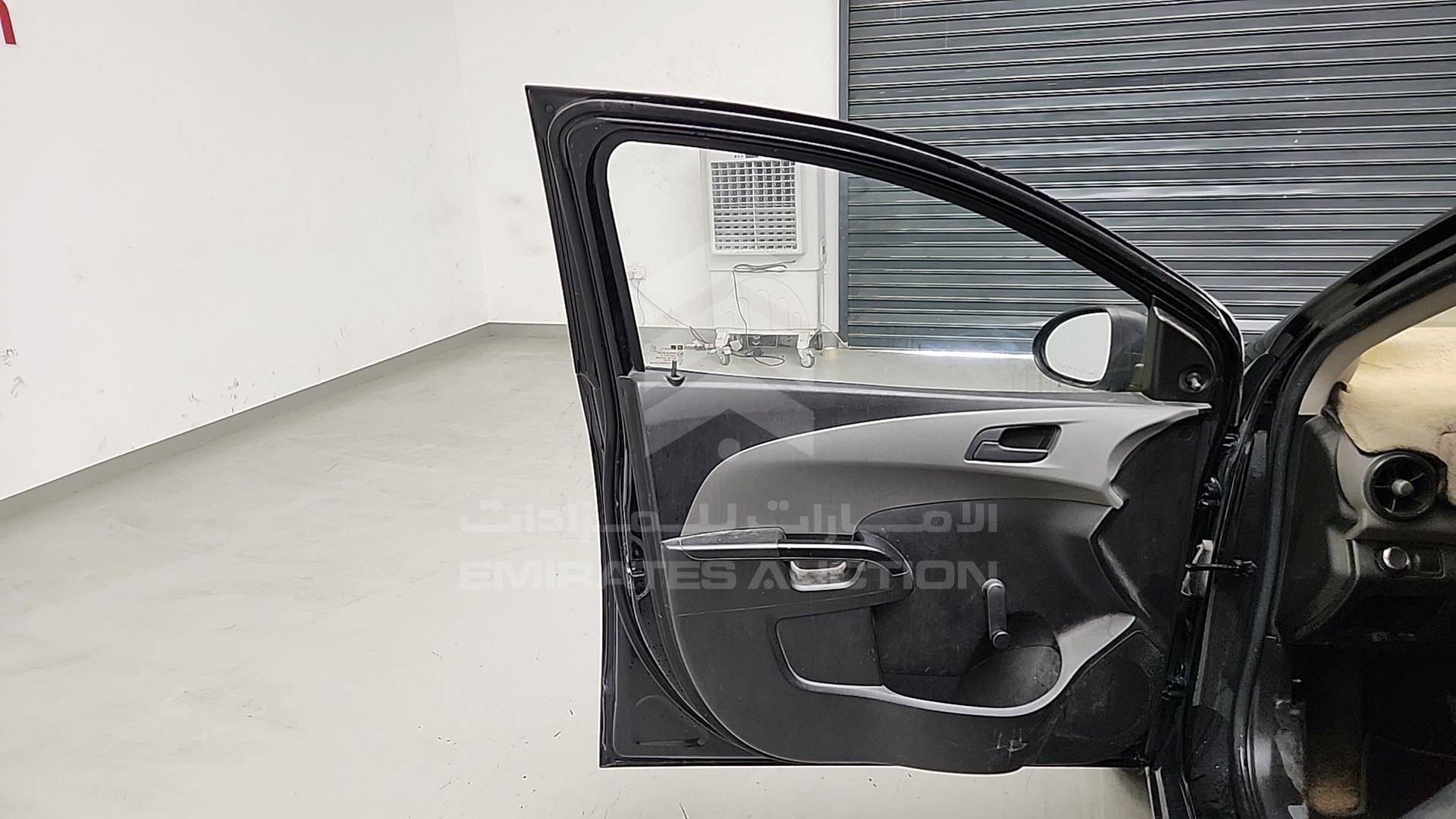 2012 CHEVROLET SONIC VIN: KL1JD5BE2CB097930