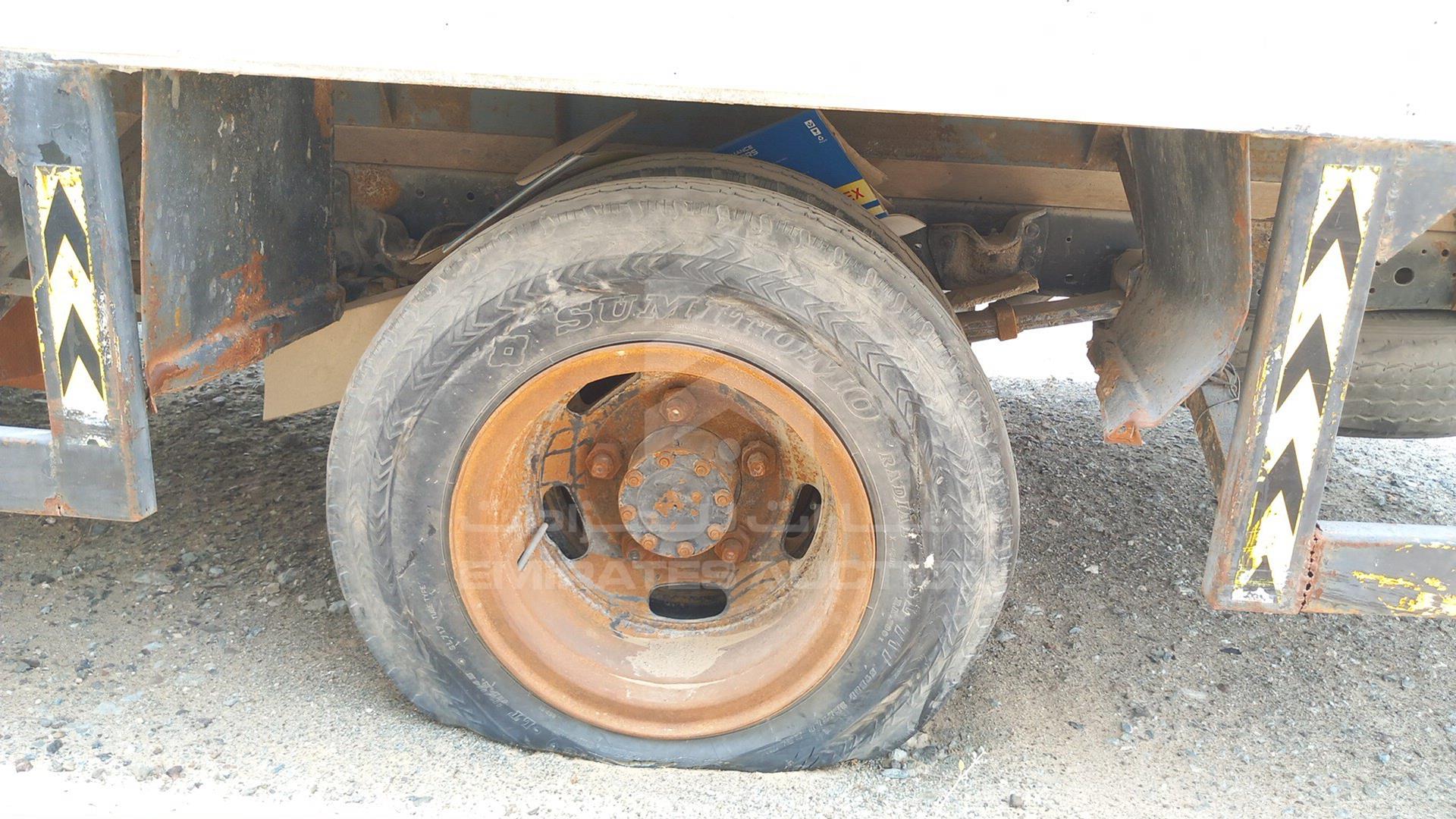 1999 ISUZU NPR VIN: JAAJP34B6X7P01521