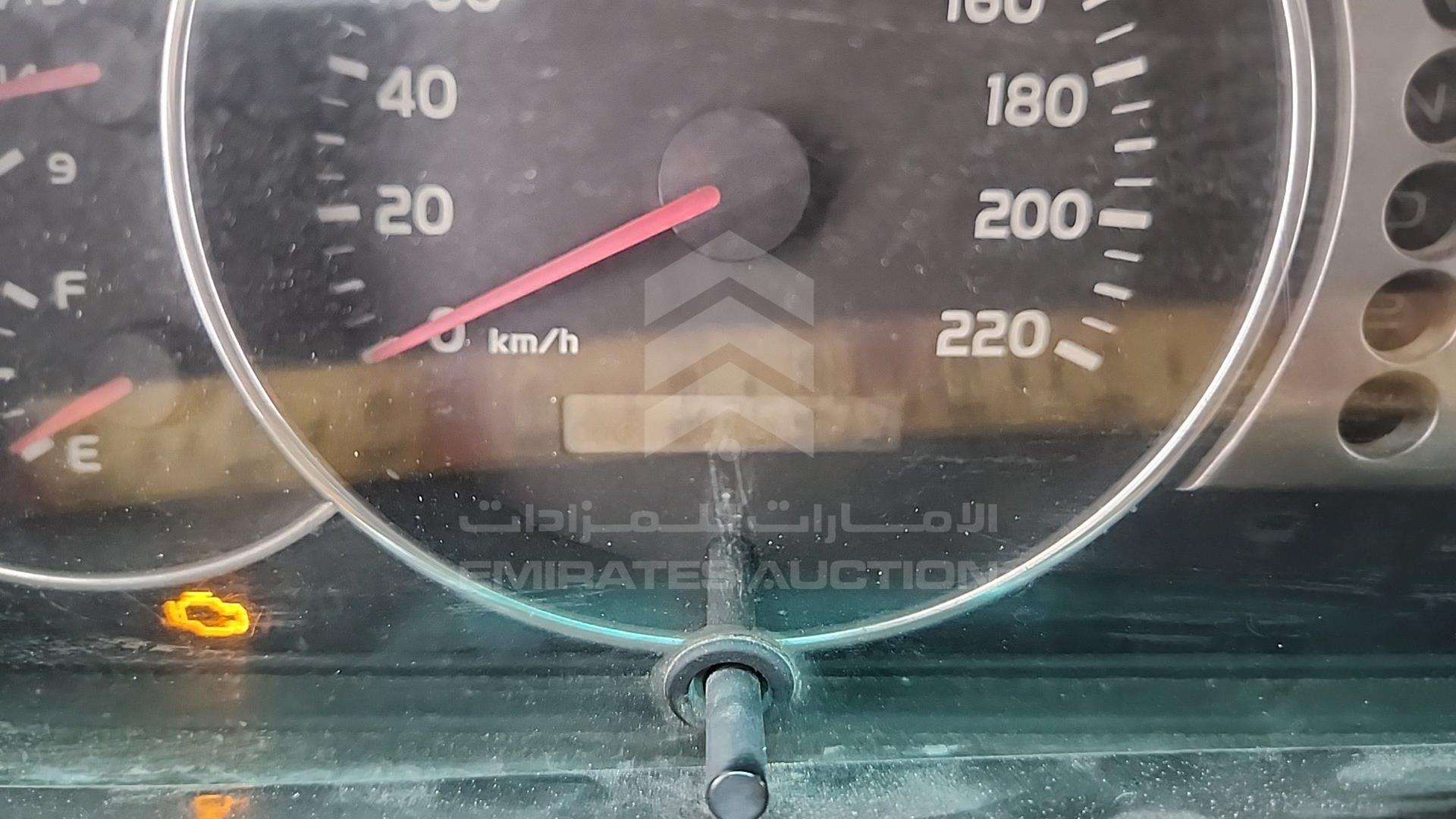 2005 TOYOTA LAND CRUISER VIN: JTEHJ09J855117441