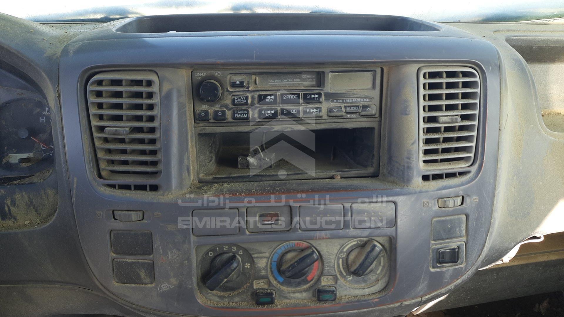 2004 NISSAN URVAN VIN: JN6FE54S84X415999