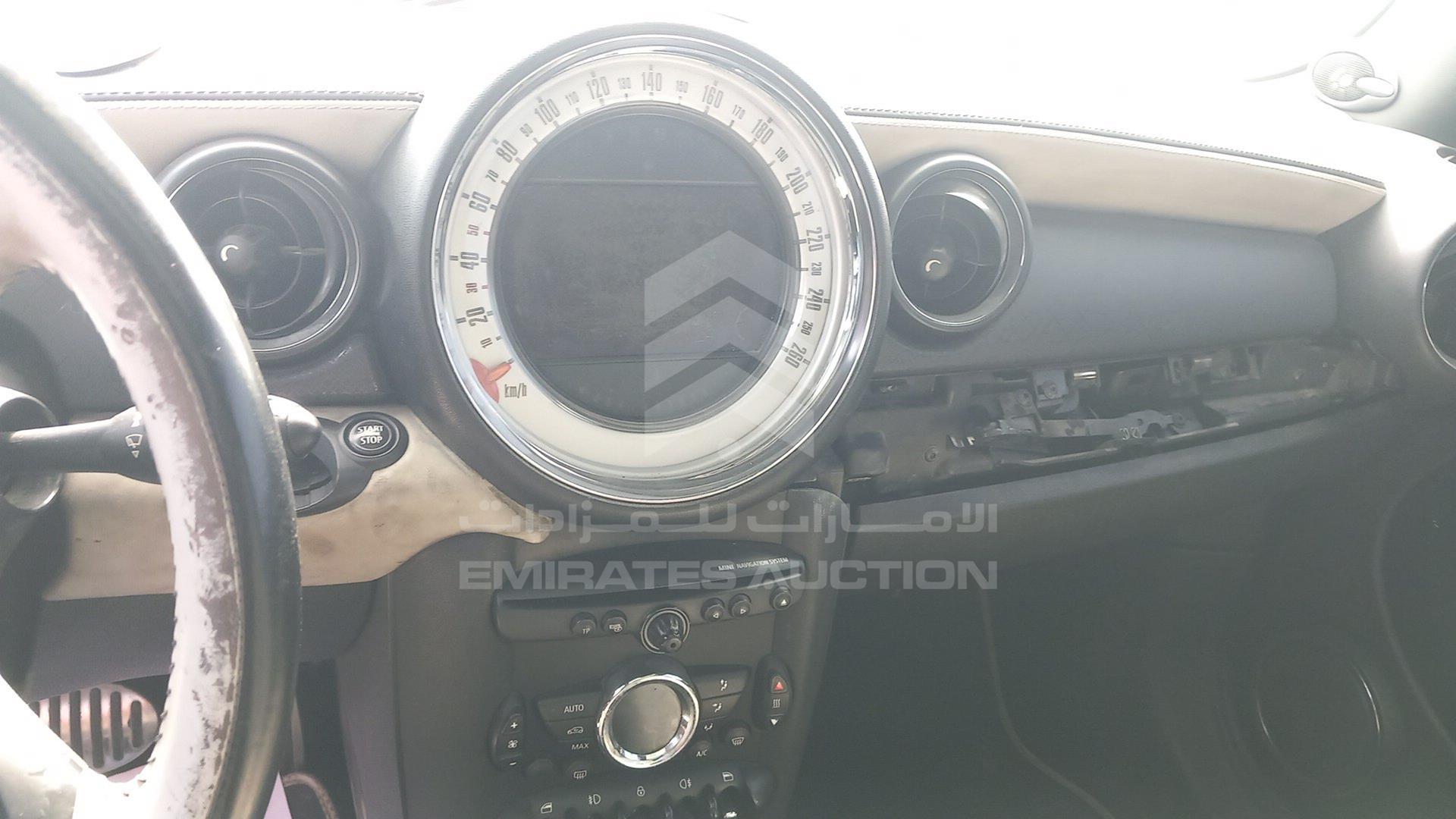 2013 MINI COOPER S VIN: WMWSV310XDT452808