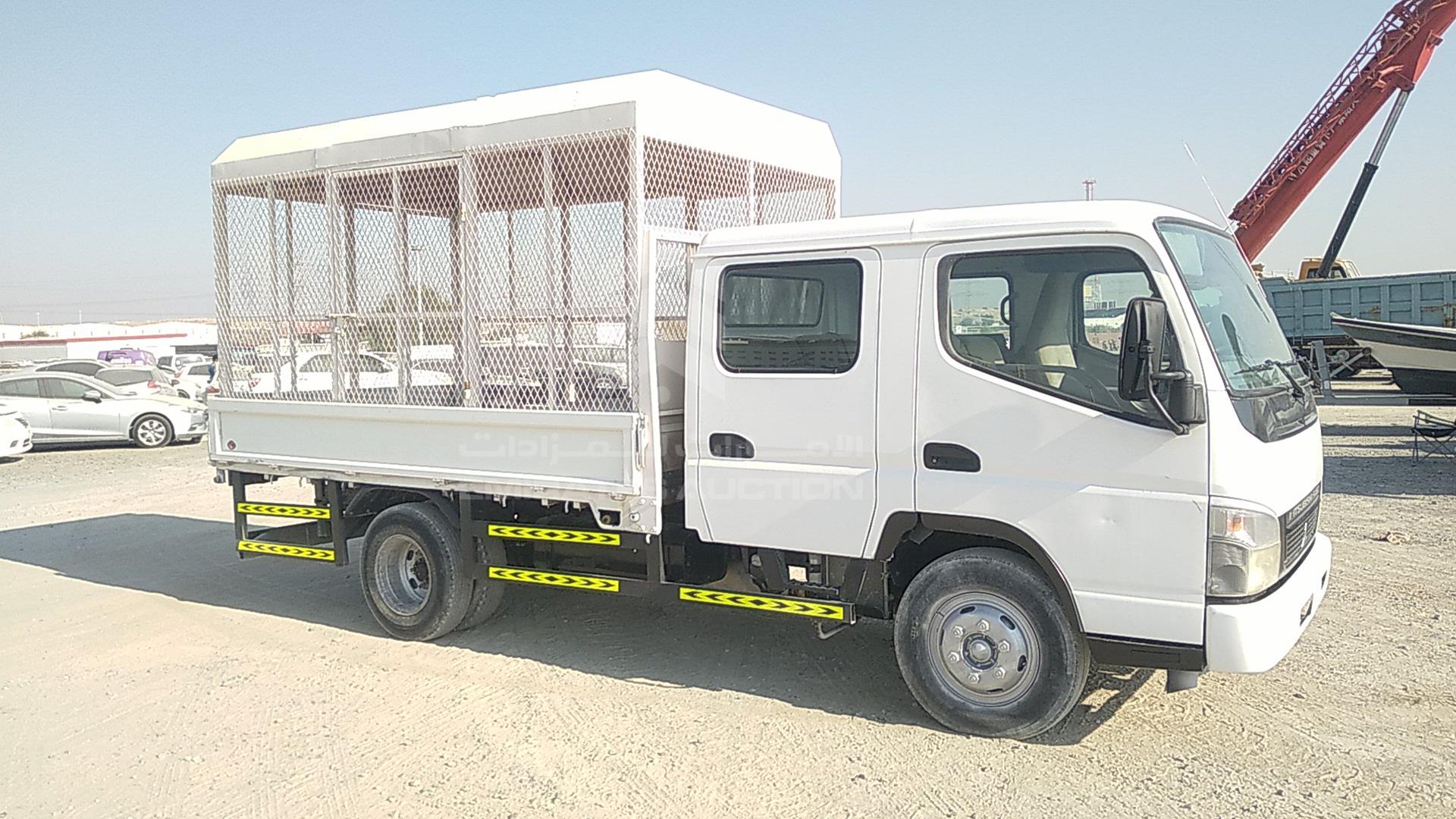 2015 MITSUBISHI CANTER VIN: JL7B6E1P0FK028476
