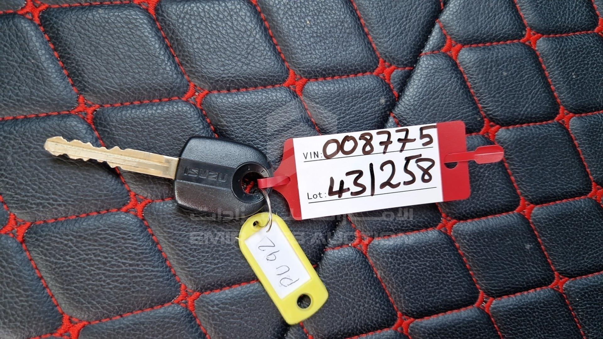 2024 ISUZU D-MAX VIN: MPAEL3376RT008775
