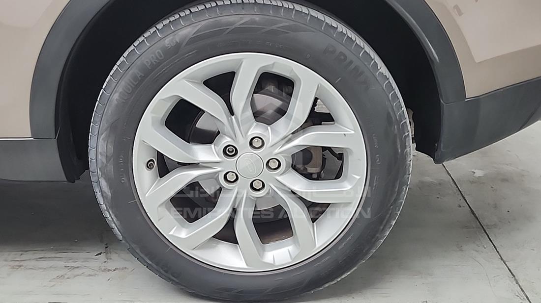 لاند روفر ديسكفري 2016 — الإطار الخلفي الأيسر — صورة 33