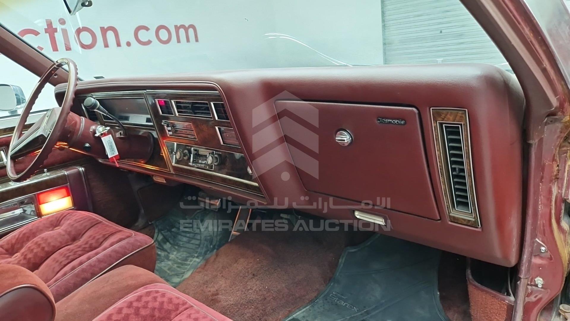 1981 OLDSMOBILE 98 VIN: 1G3AX69Y9BM287152