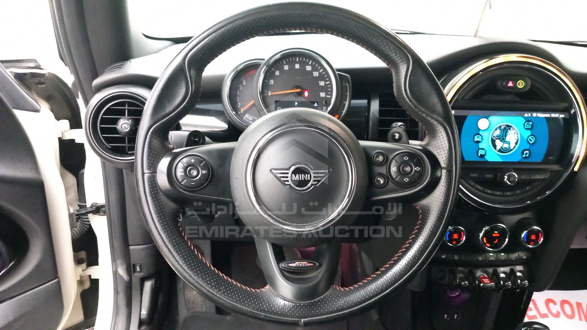2020 MINI COOPER VIN: WMWWJ5C04L3L32670