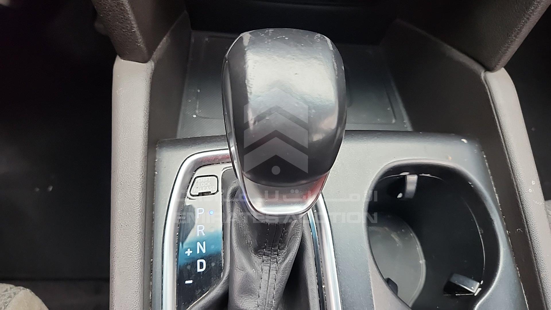 2019 HYUNDAI SANTA FE VIN: KMHS281D3KU077908
