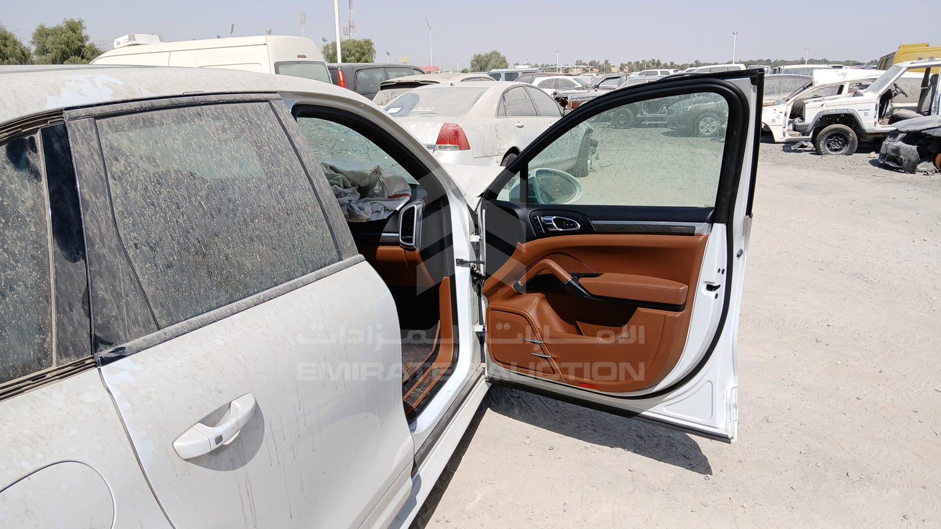 2016 PORSCHE CAYENNE VIN: WP1ZZZ92ZGLA78848