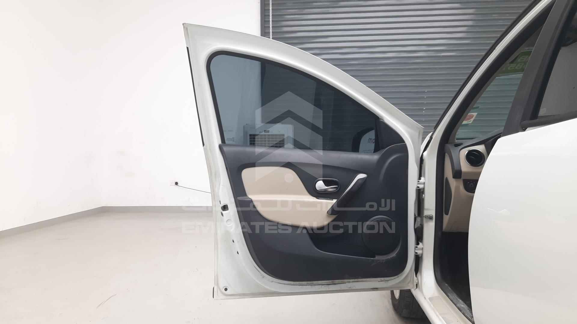 2019 RENAULT SYMBOL VIN: VF14SRAB1KT452118