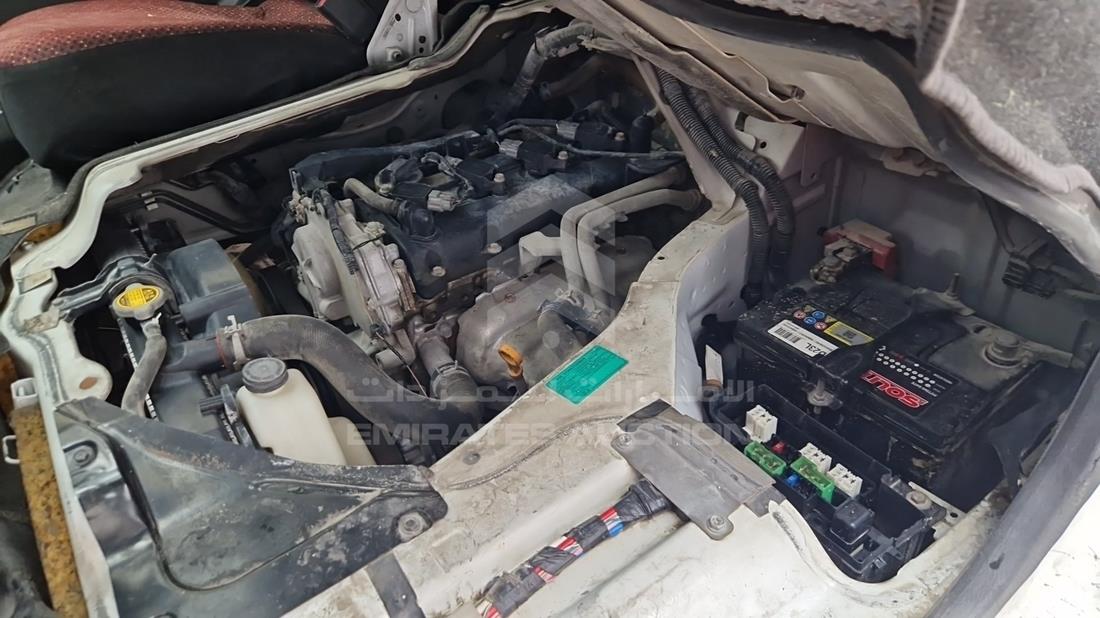 2016 Nissan Urvan — Engine Bay — Photo 23