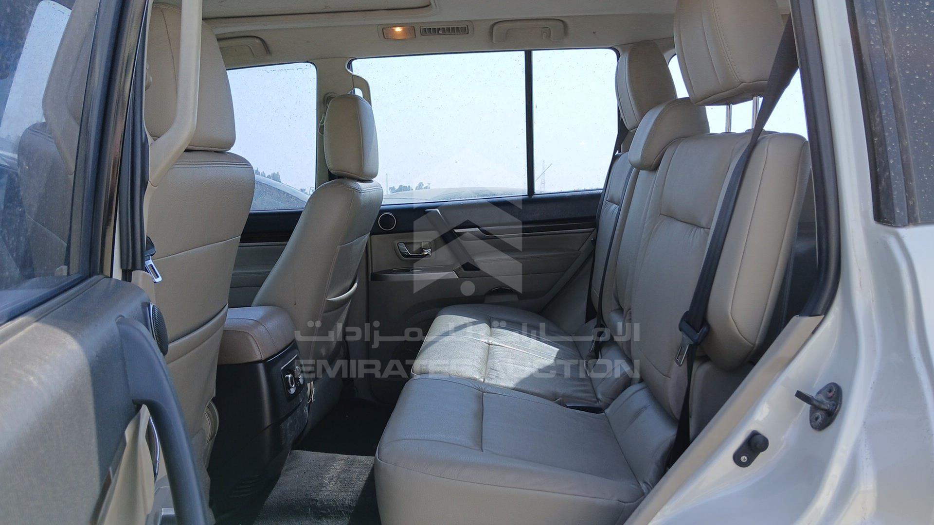 2013 MITSUBISHI PAJERO VIN: JMYLRV95WDJ706603