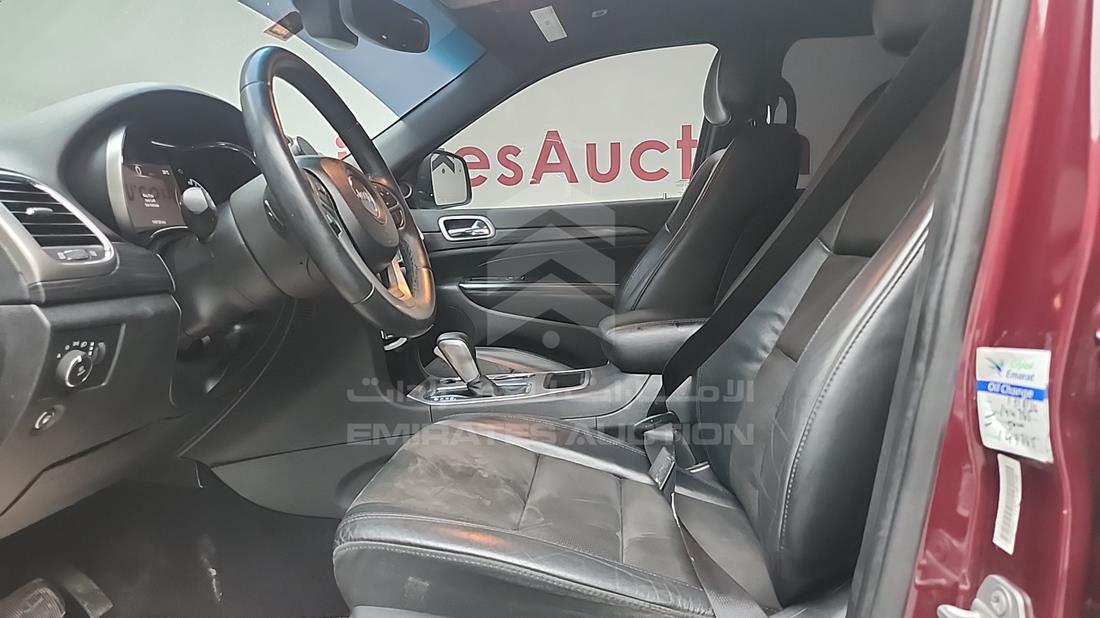 2019 Jeep Grand Cherokee — Front Left Driver Seat View — Photo 12