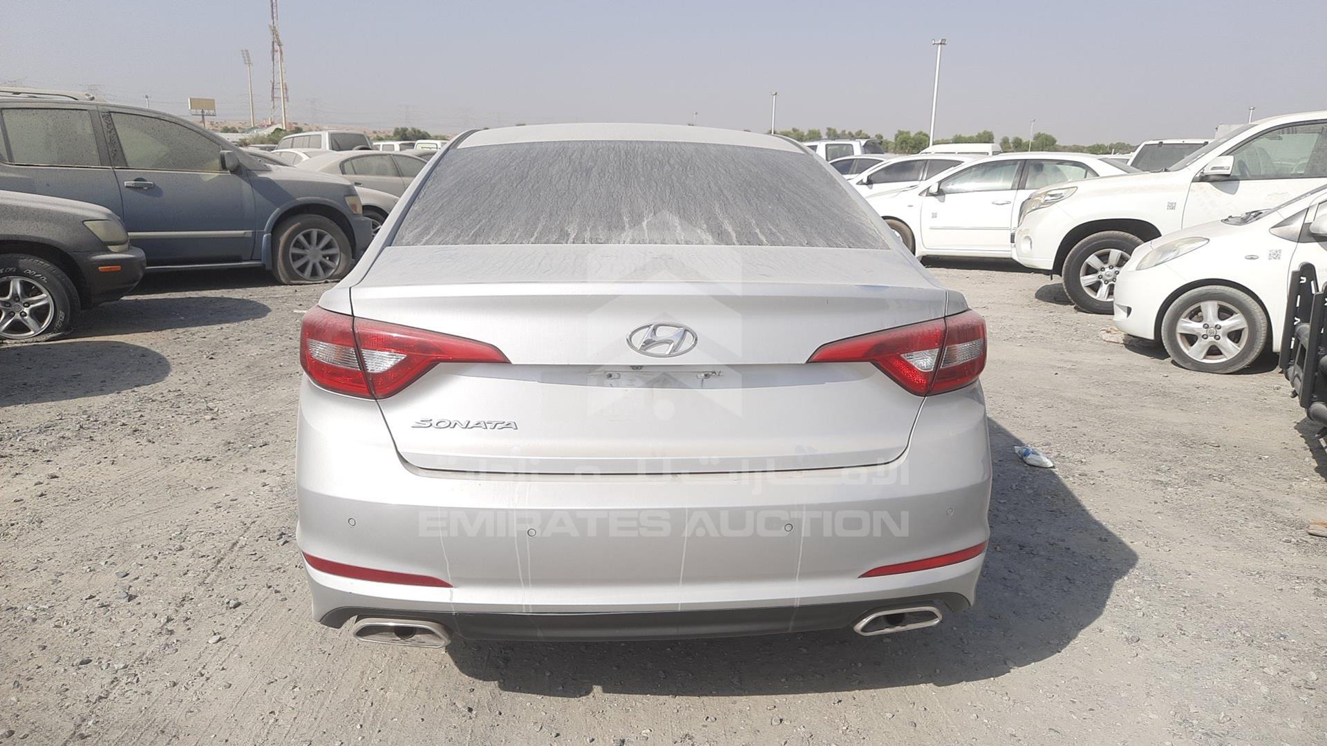 2016 HYUNDAI SONATA VIN: KMHE241G2GA122507