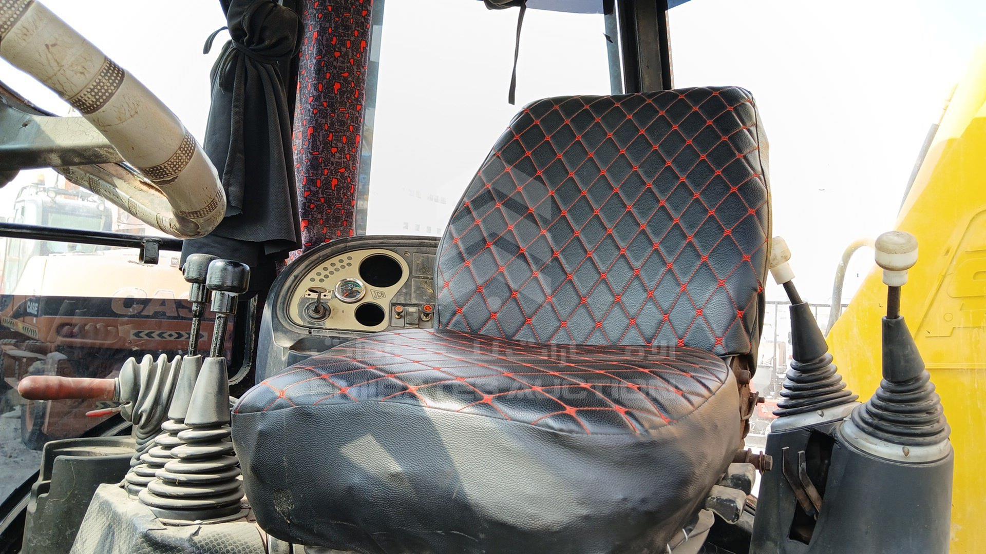 2003 JCB 3CX VIN: SLP3CXTS3E0935885