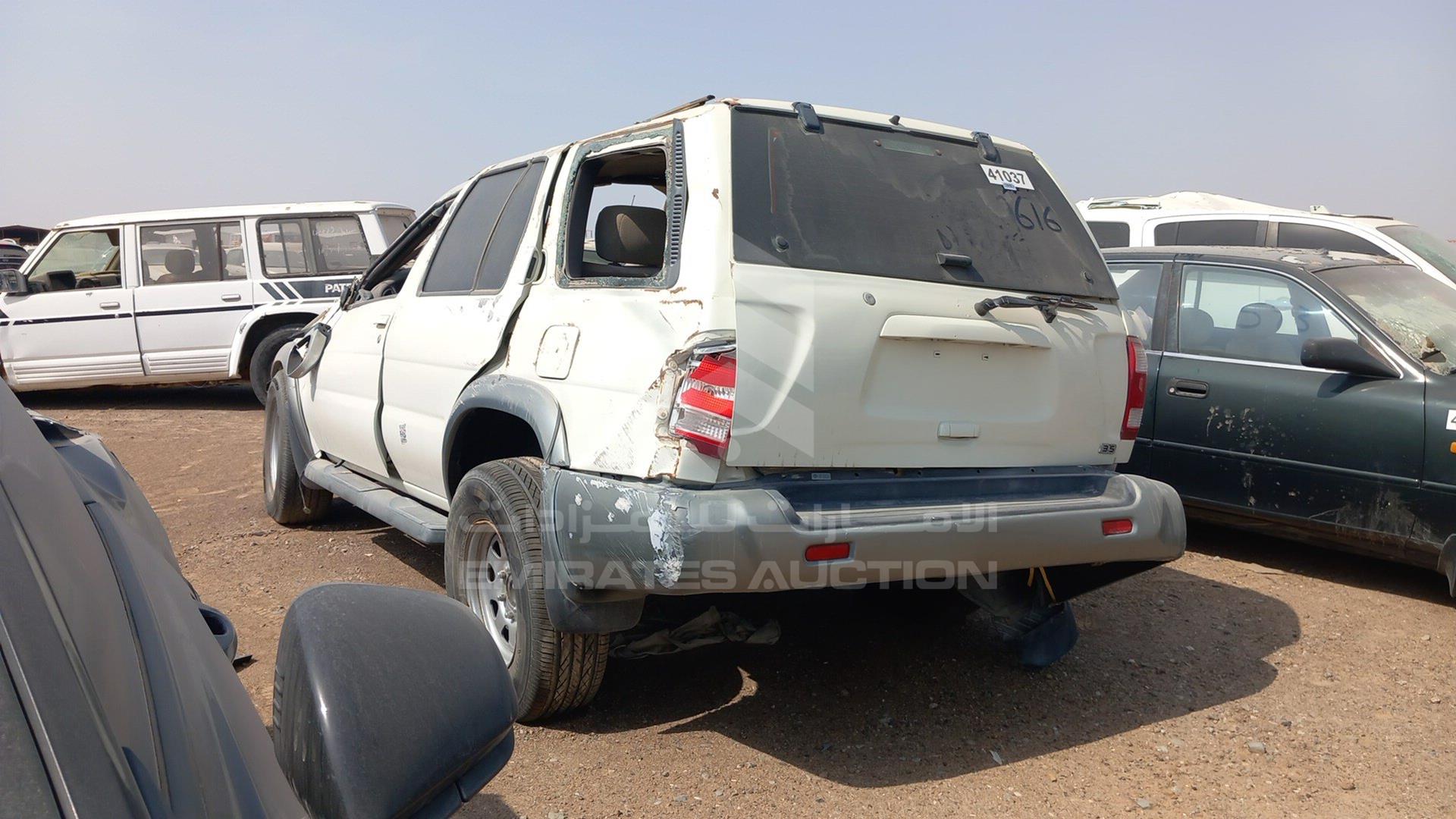 2004 NISSAN PATHFINDER VIN: JN8DR05Y24W702446