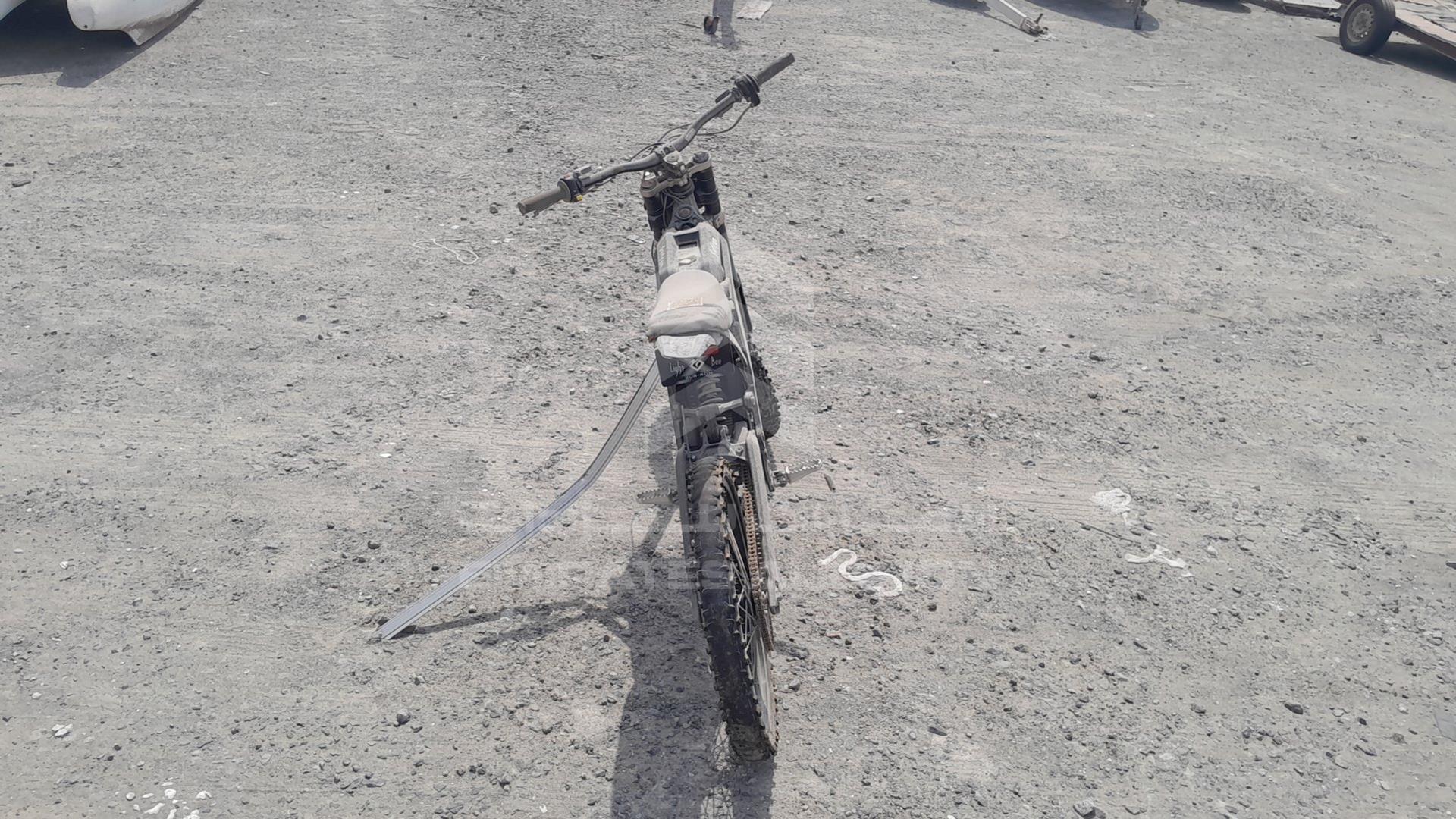 0 UNDEFINED MOTORCYCLE VIN: HU3YWC100P0031713
