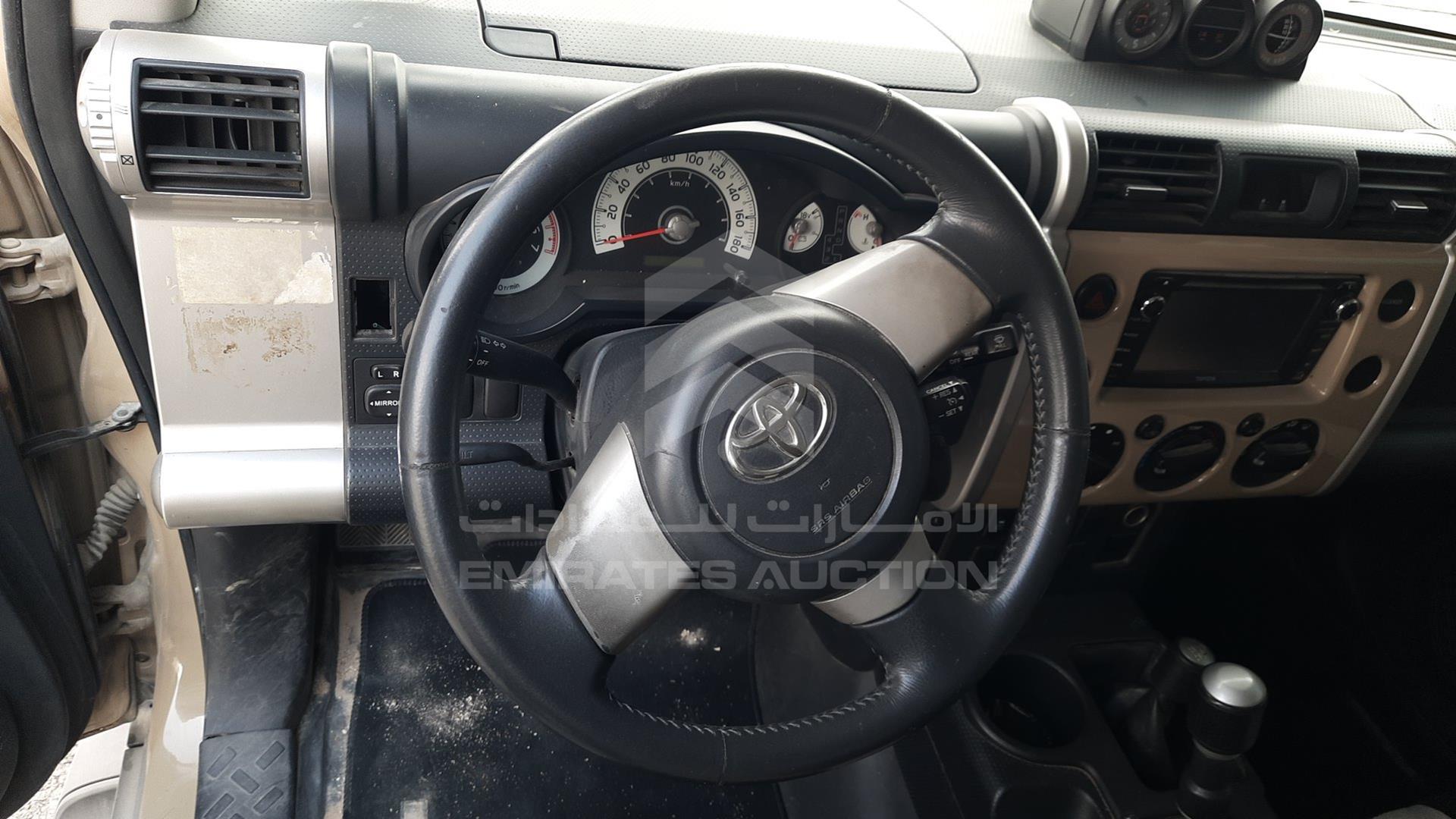 2014 TOYOTA FJ CRUISER VIN: JTEBU11F3EK198103