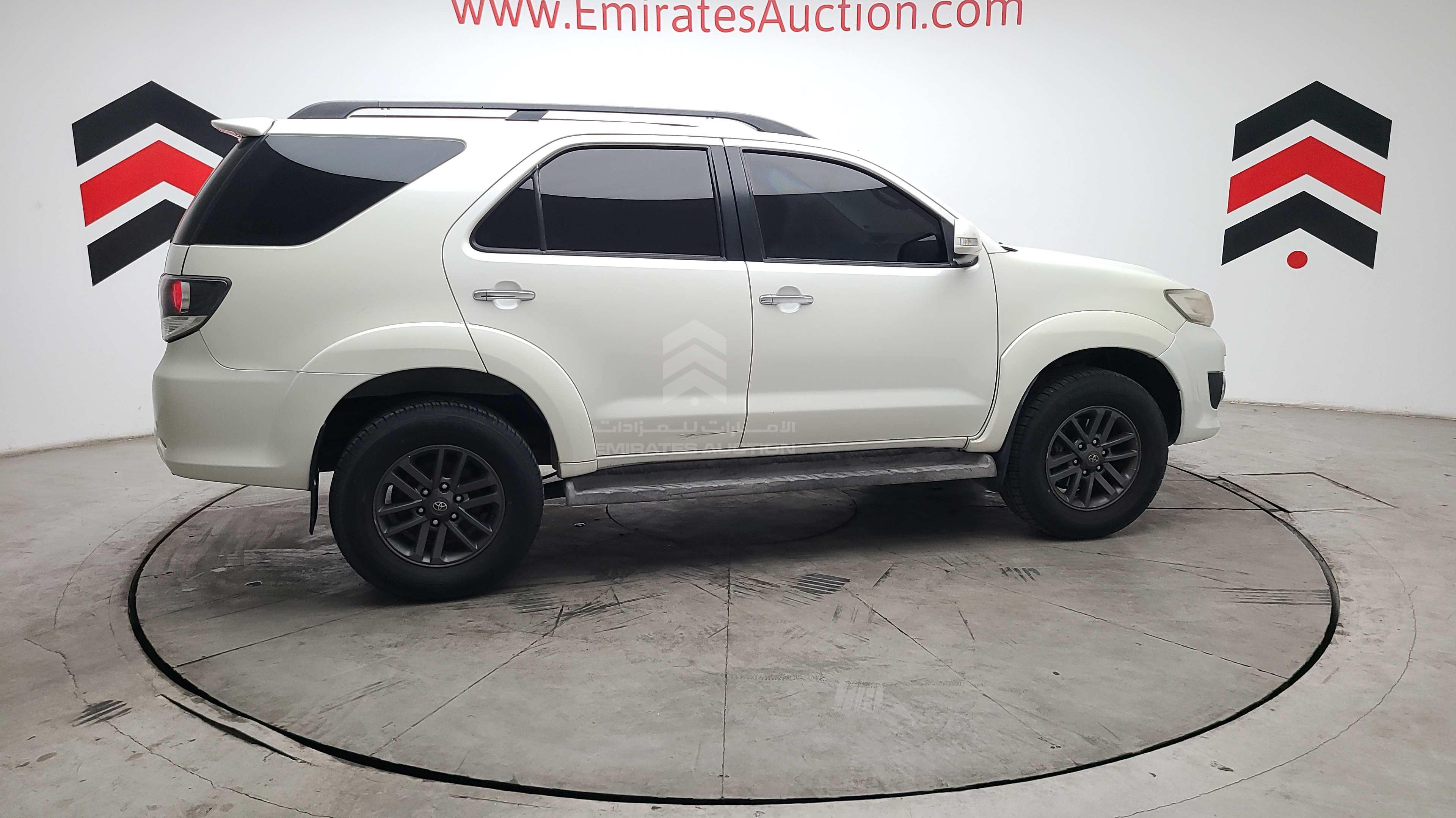 MHFYU59G9F7040120 - 2015 Toyota Fortuner - #460919