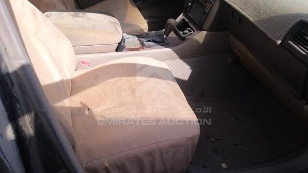 Lexus LS400 1996 JT8BH22F2T0050495 Image 22
