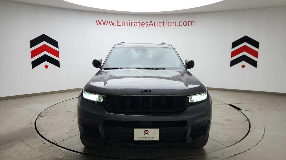 2024 Jeep Grand Cherokee — 360-degree view
