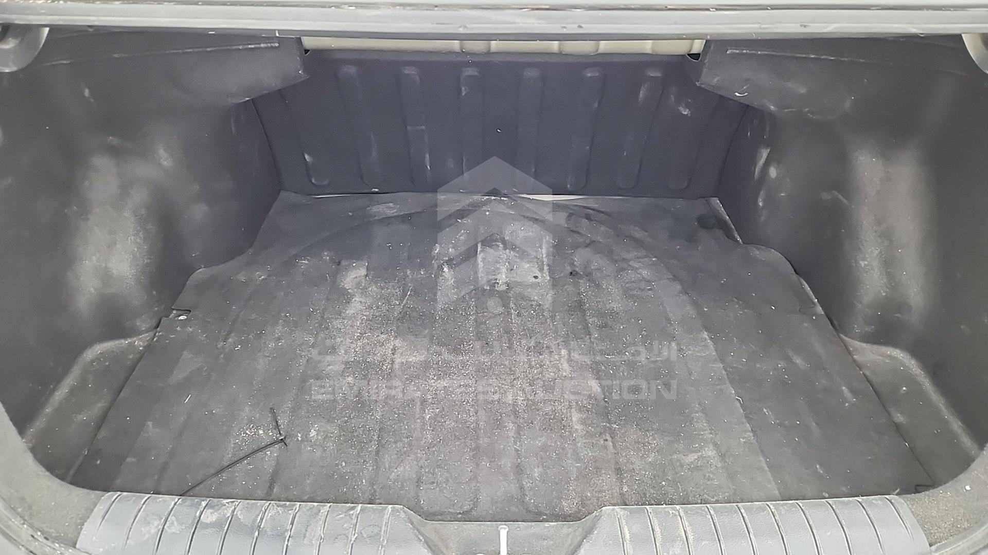 2015 KIA RIO VIN: KNADN4125F6440051
