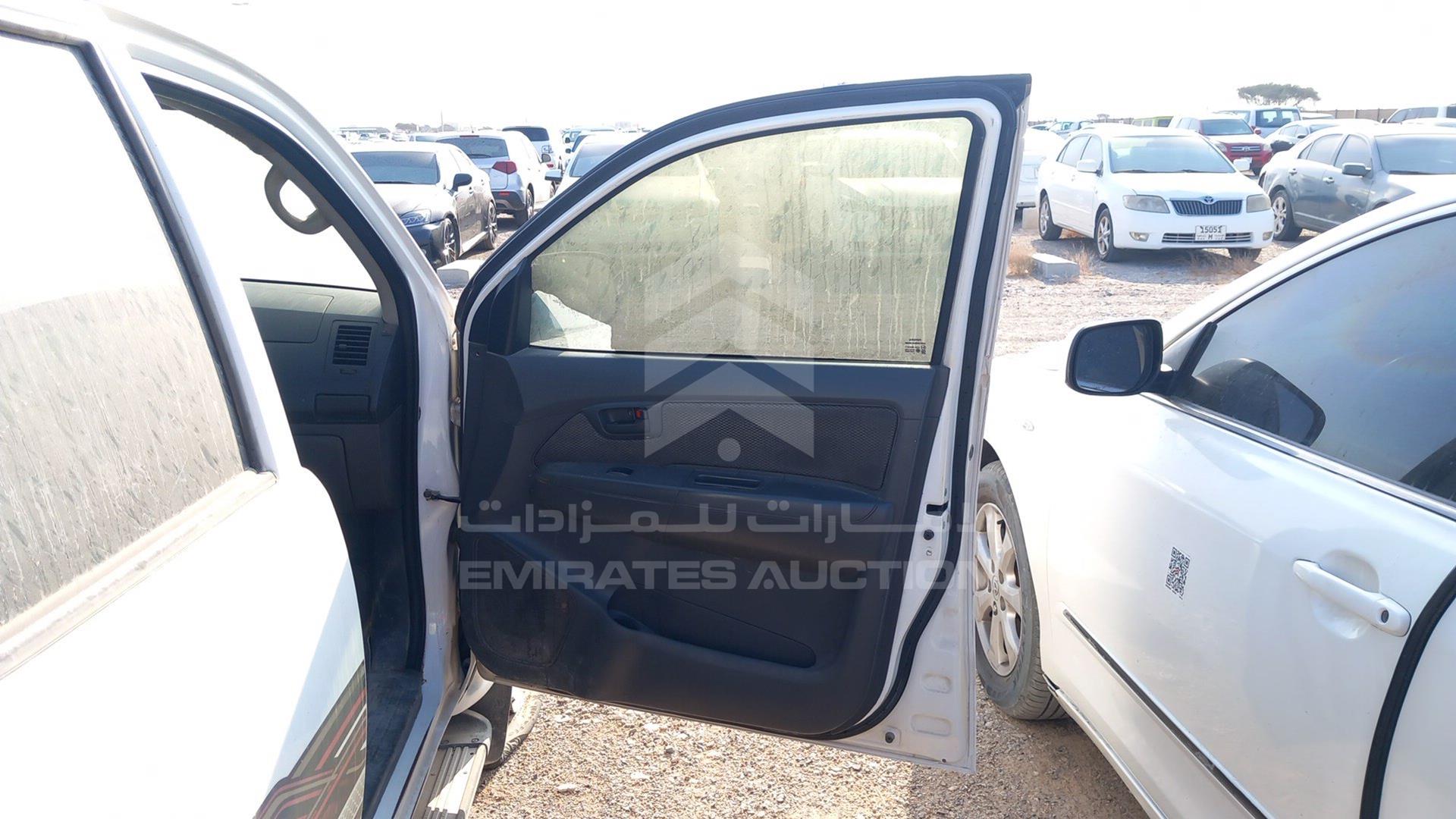 2013 TOYOTA HILUX VIN: MR0FX22G9D1367573
