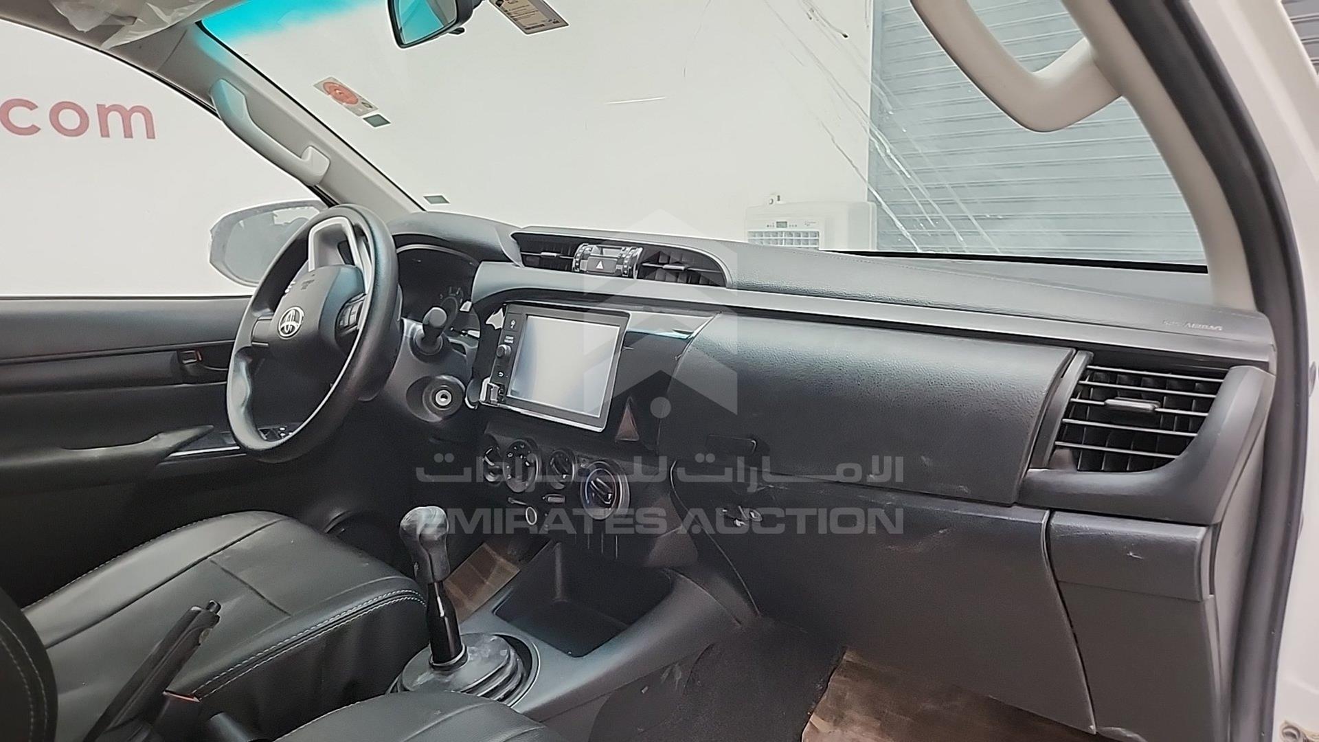 2023 TOYOTA HILUX VIN: MR0DB9CD2P5161754