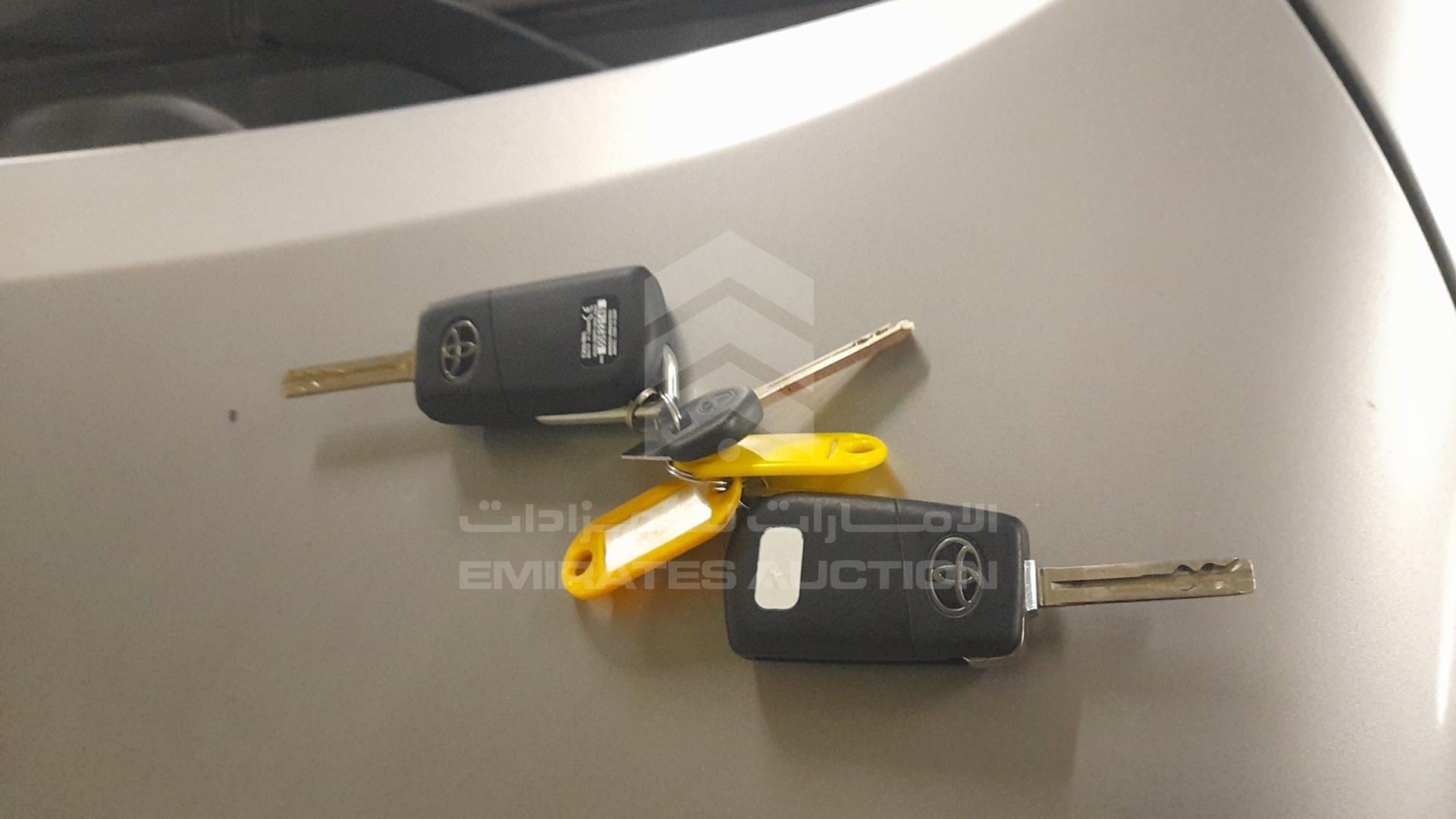 2017 TOYOTA HILUX VIN: MR0DX8CD1H0400317