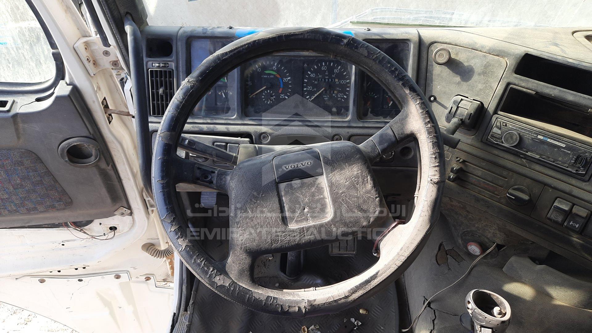 1999 VOLVO FH12 VIN: YV2A4B3A6XB209711