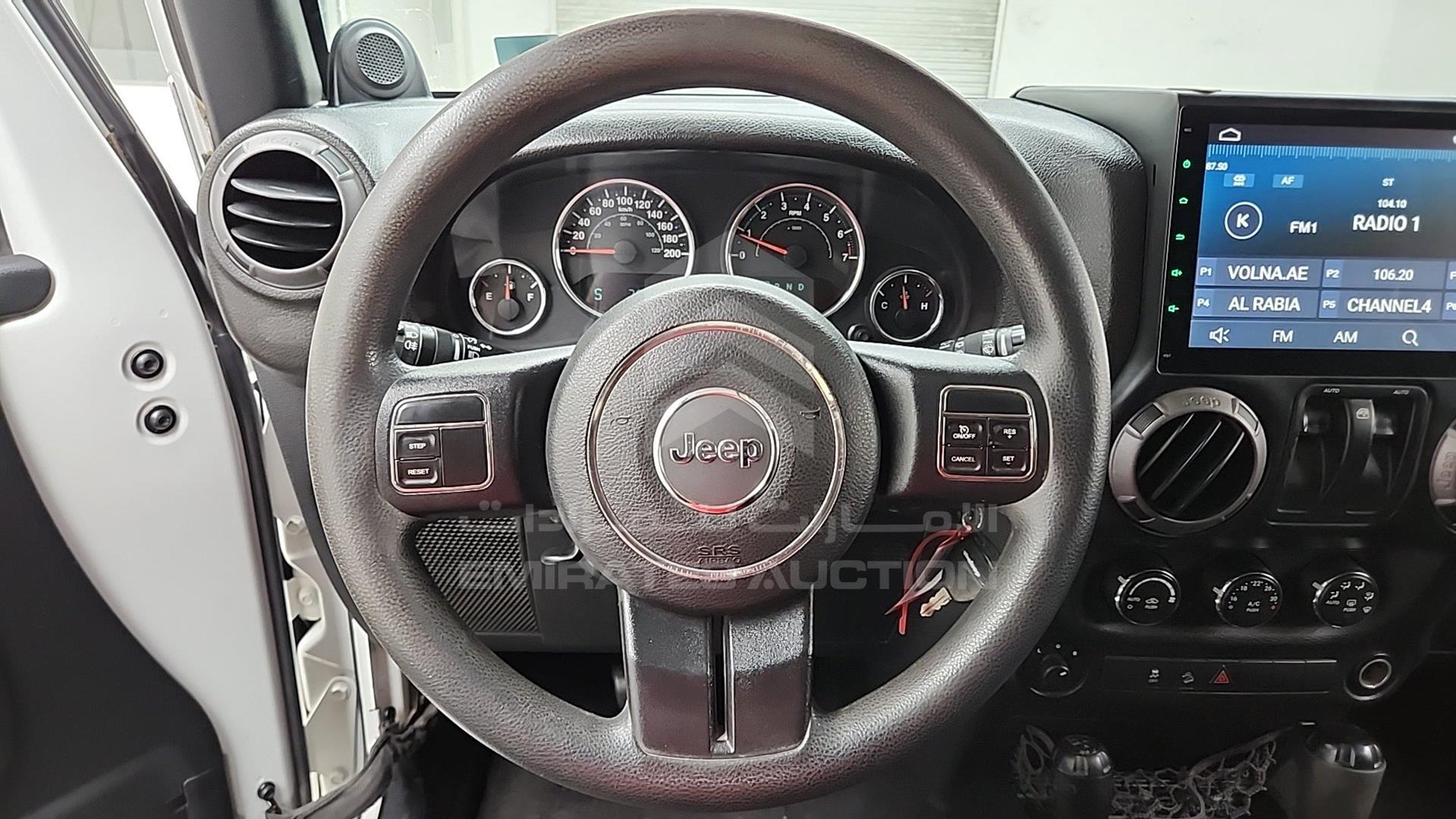 2014 JEEP WRANGLER / VIN: 1C4BJWAG7EL135955