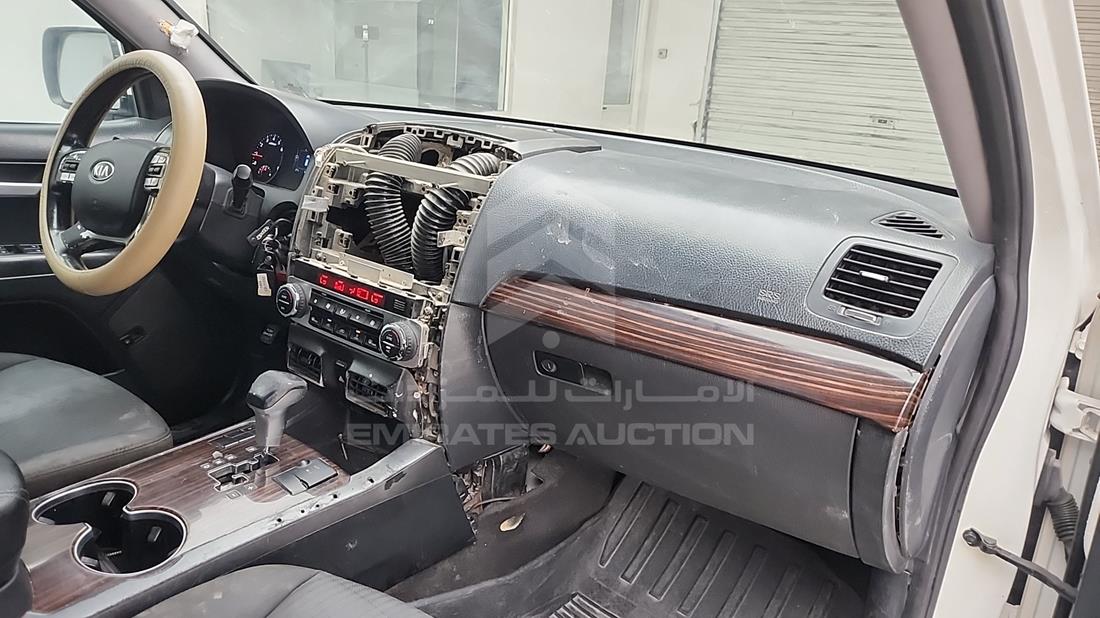 كيا موهيف 2018 — زاوية واجهة الراكب الأمامي الأيمن — صورة 26