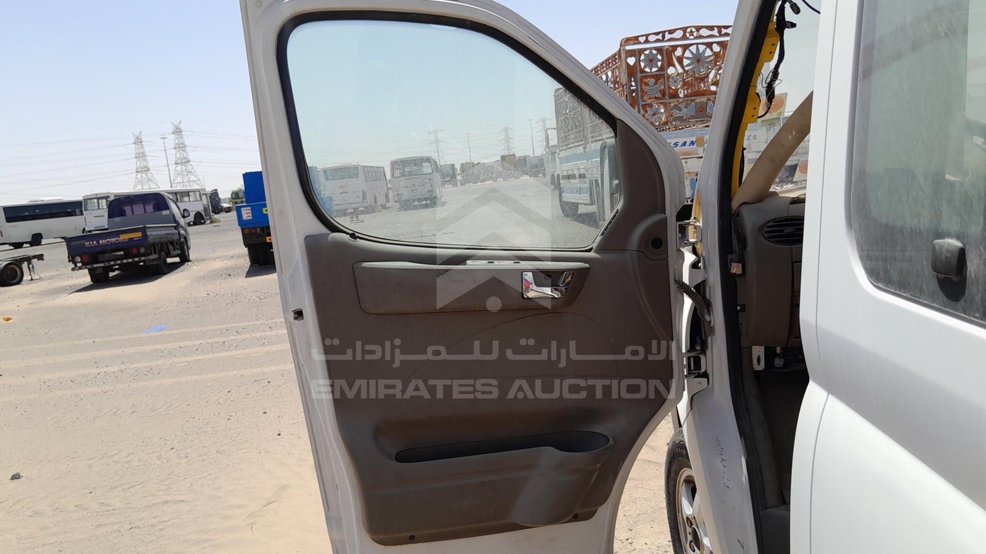 2015 MAXUS V80 VIN: LSKG5GC15FA210104