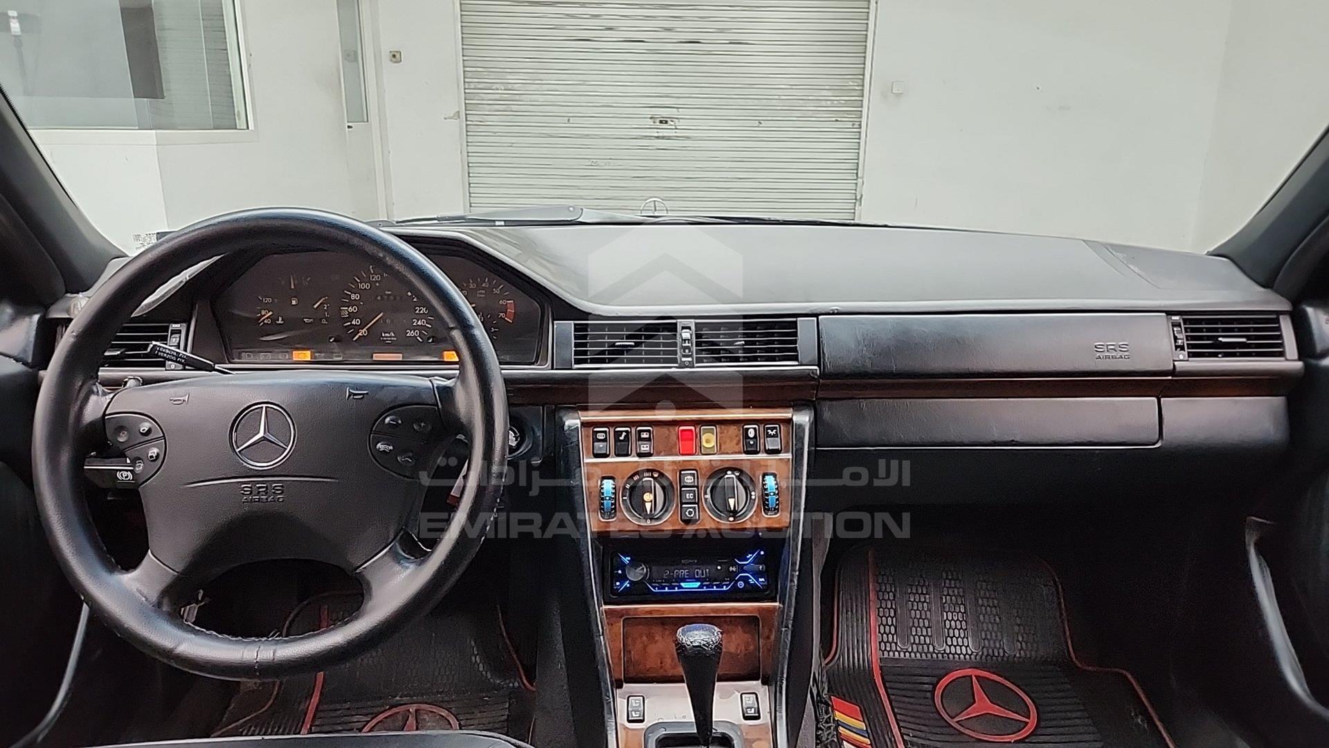1993 MERCEDES E 500 VIN: WDB1240341B923021