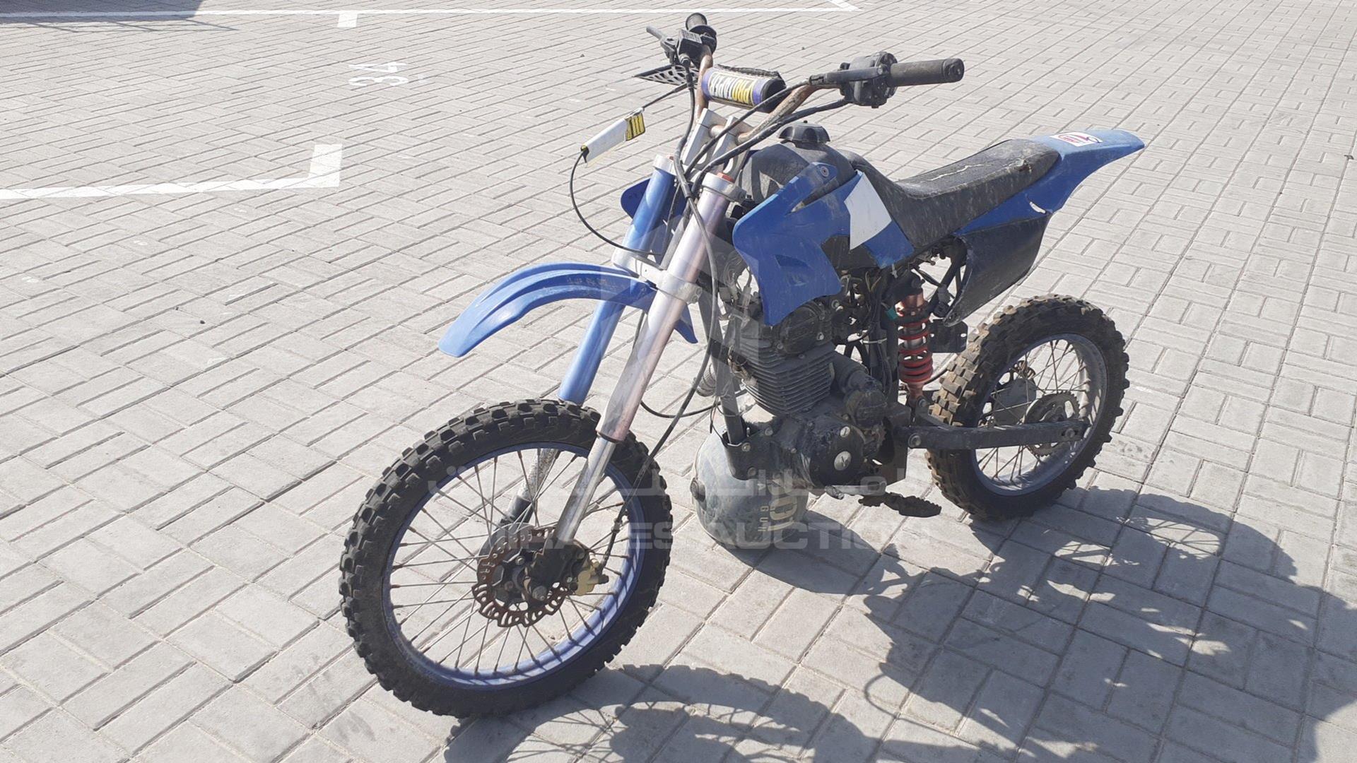 0 MOTORBIKE --- VIN: LSD71320210090060