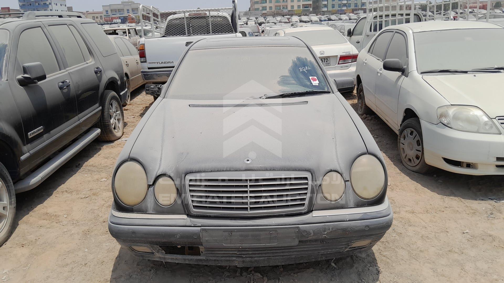 0 MERCEDES --- VIN: WDB2100611A788742