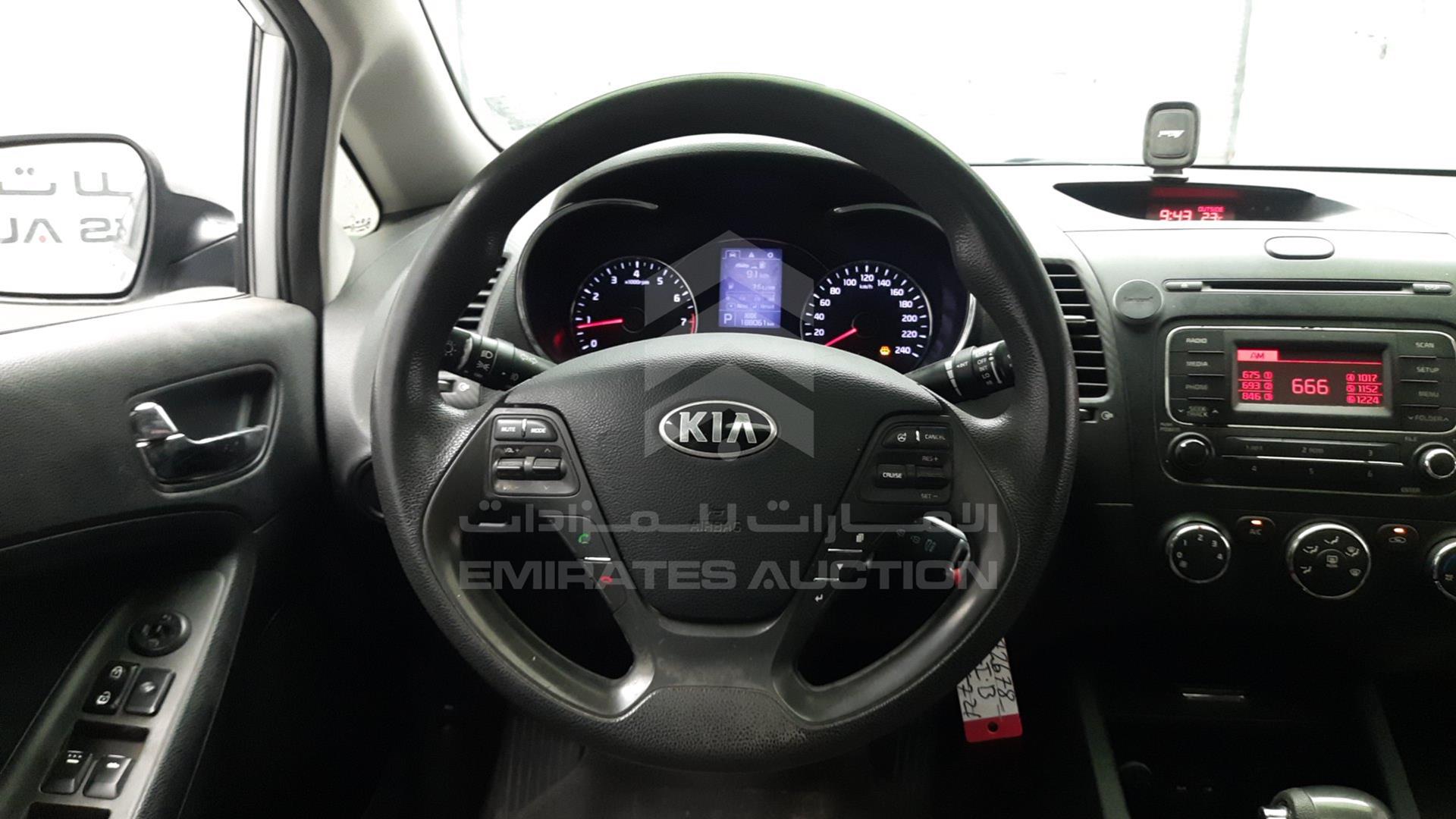 2014 KIA CERATO VIN: KNAFX4113E5172678