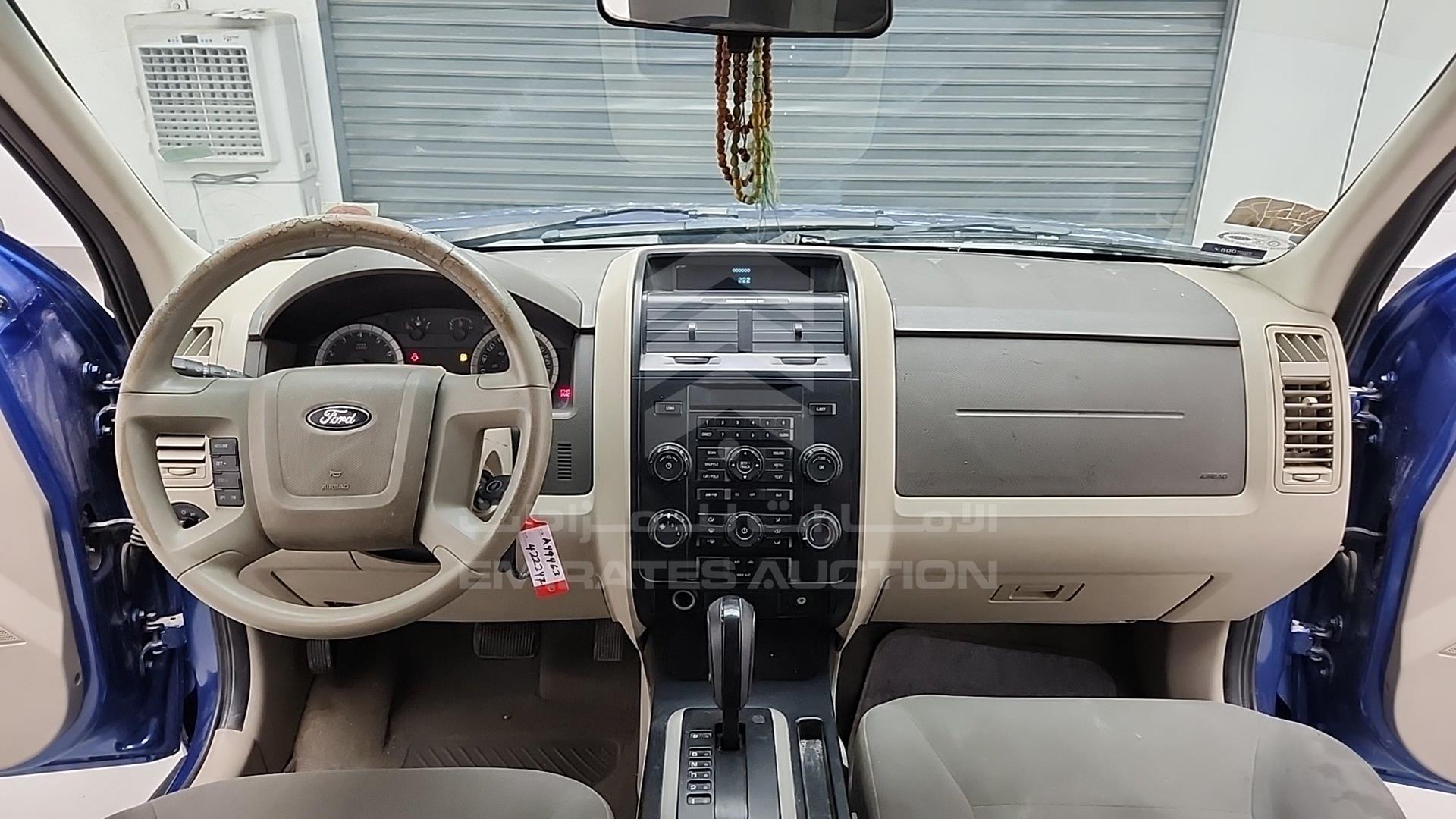 2008 FORD ESCAPE VIN: 1FMCU92198KA49463