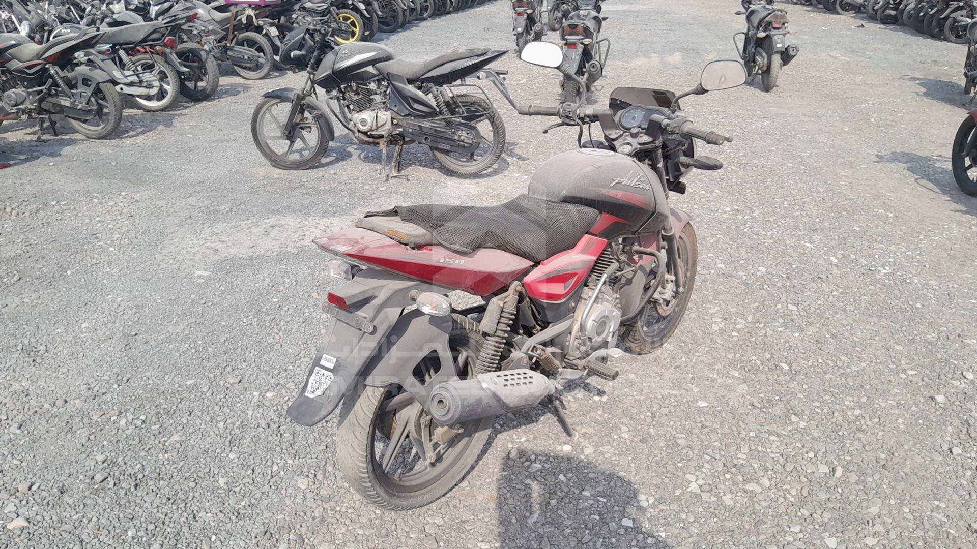 2015 BAJAJ PULSAR 150 VIN: MD2A11CZ8FWH40495