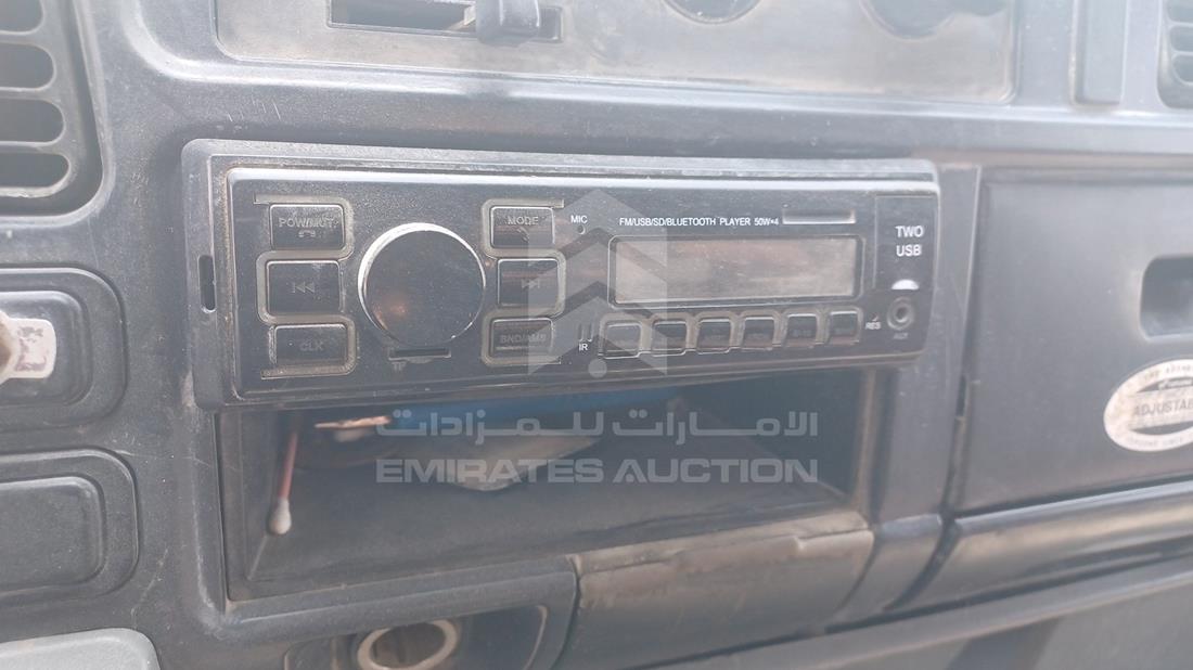ميتسوبيشي كانتر 2004 — نظم الترفيه وكاميرا المراقبة والملاحة — صورة 17